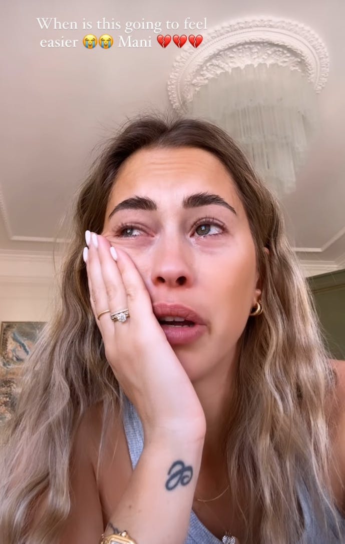 Kenza har forståeligt nok svært ved at komme sig over tabet af Mani.