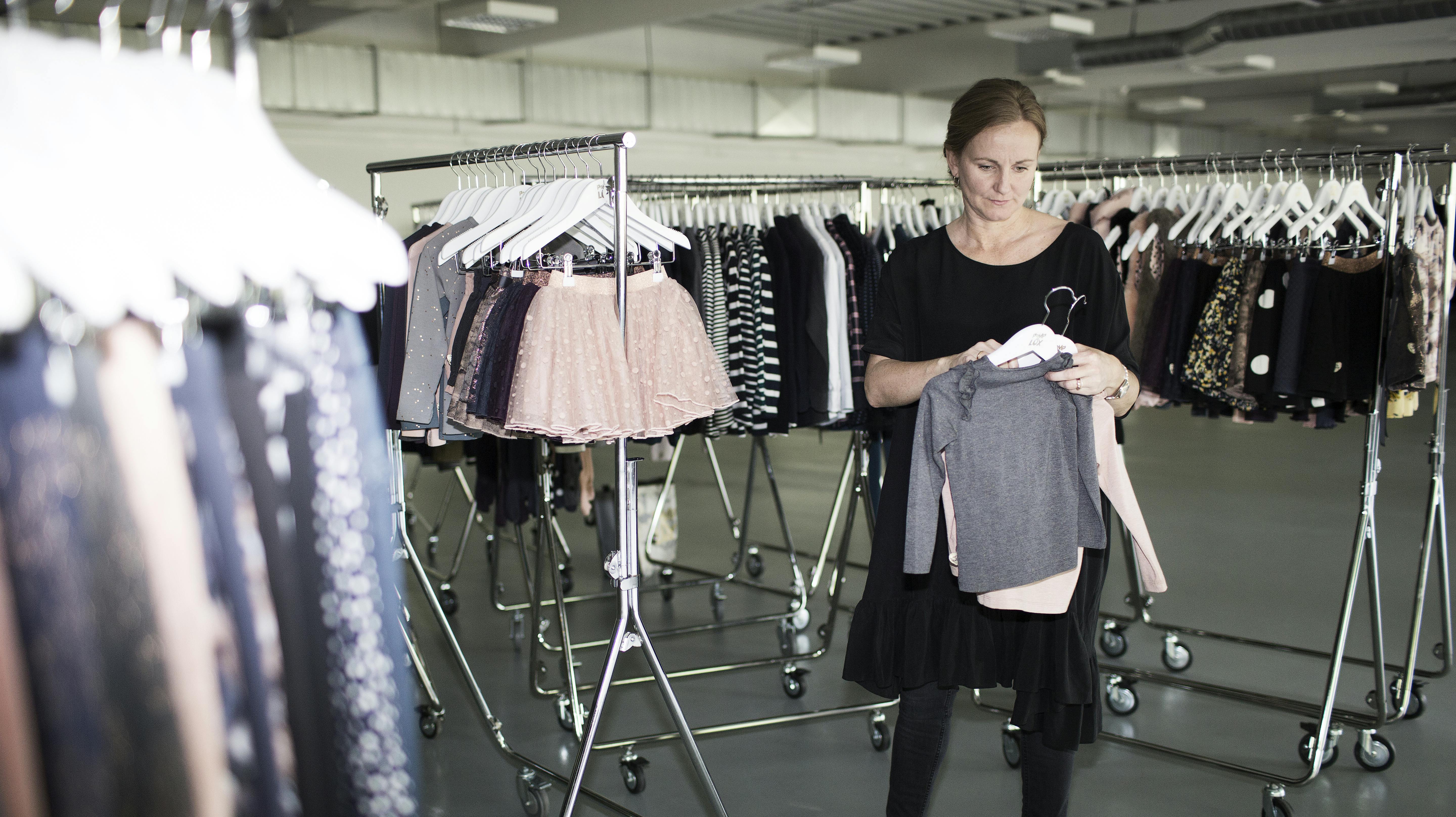 Her ses Marianne Hoffmann, der er ejer og direktør af PompdeLux.