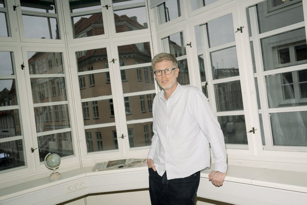 Journalist og chefredaktør på Weekendavisen, Martin Krasnik, er torsdag aften blevet tildelt Publicistprisen.