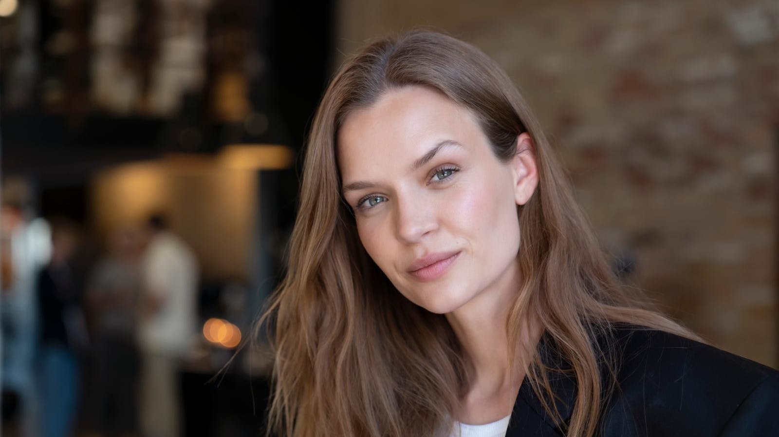 Med sine knap ni millioner følgere er Josephine Skriver den mest fulgte dansker på Instagram. 