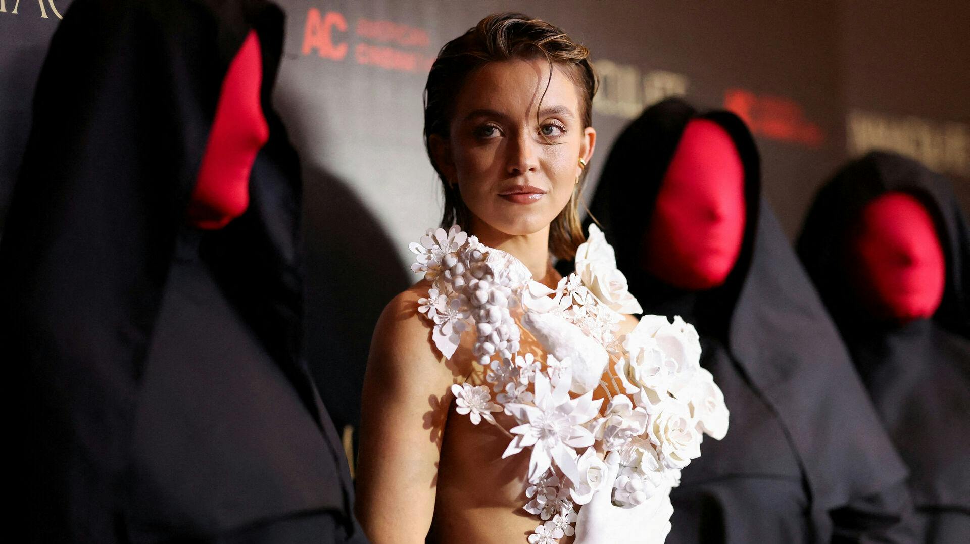 Sydney Sweeney har tilsyneladende ikke problemer med pengene længere.