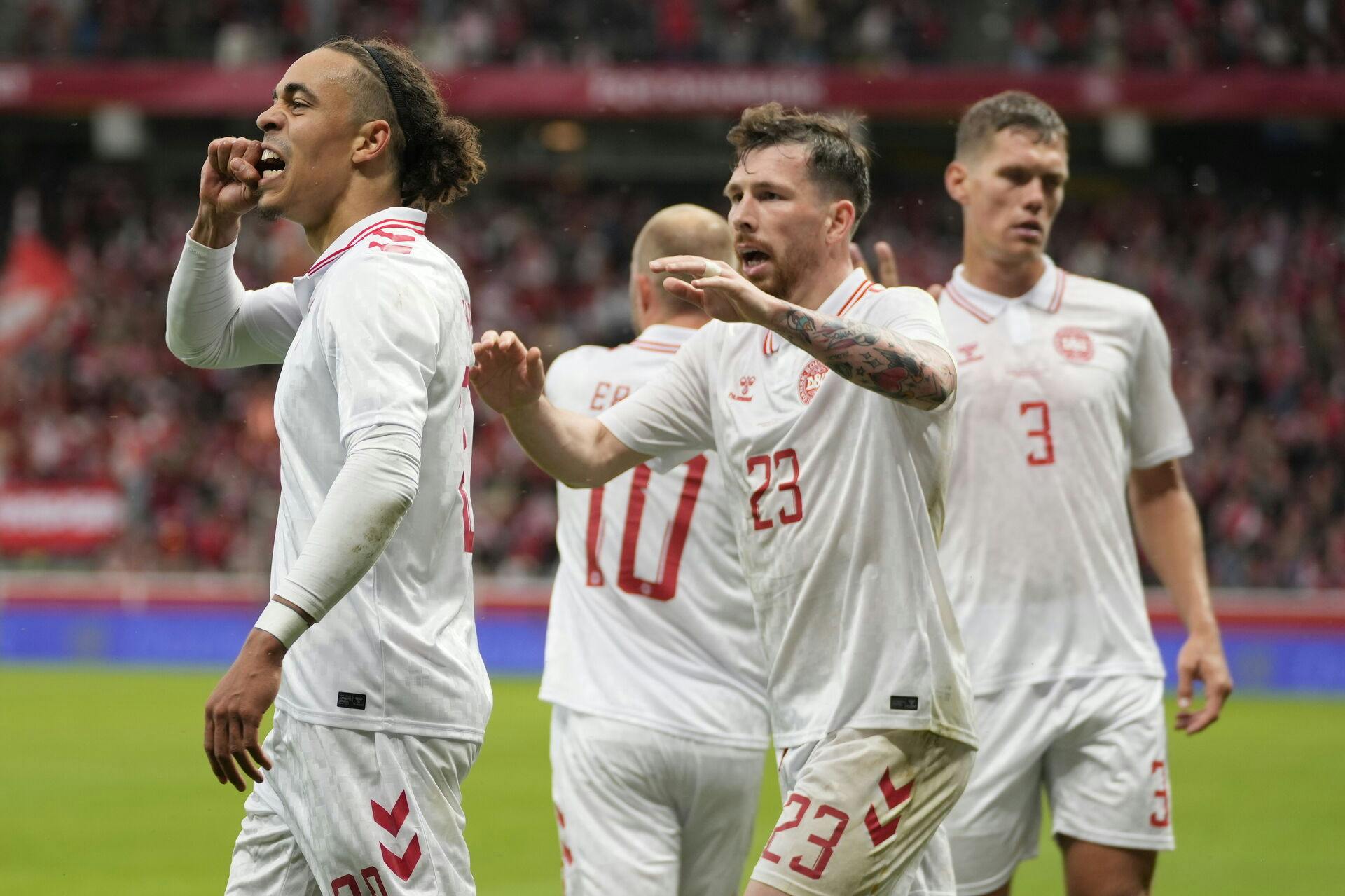 Både Yussuf Poulsen og Pierre-Emile Højbjerg kom på måltavlen.