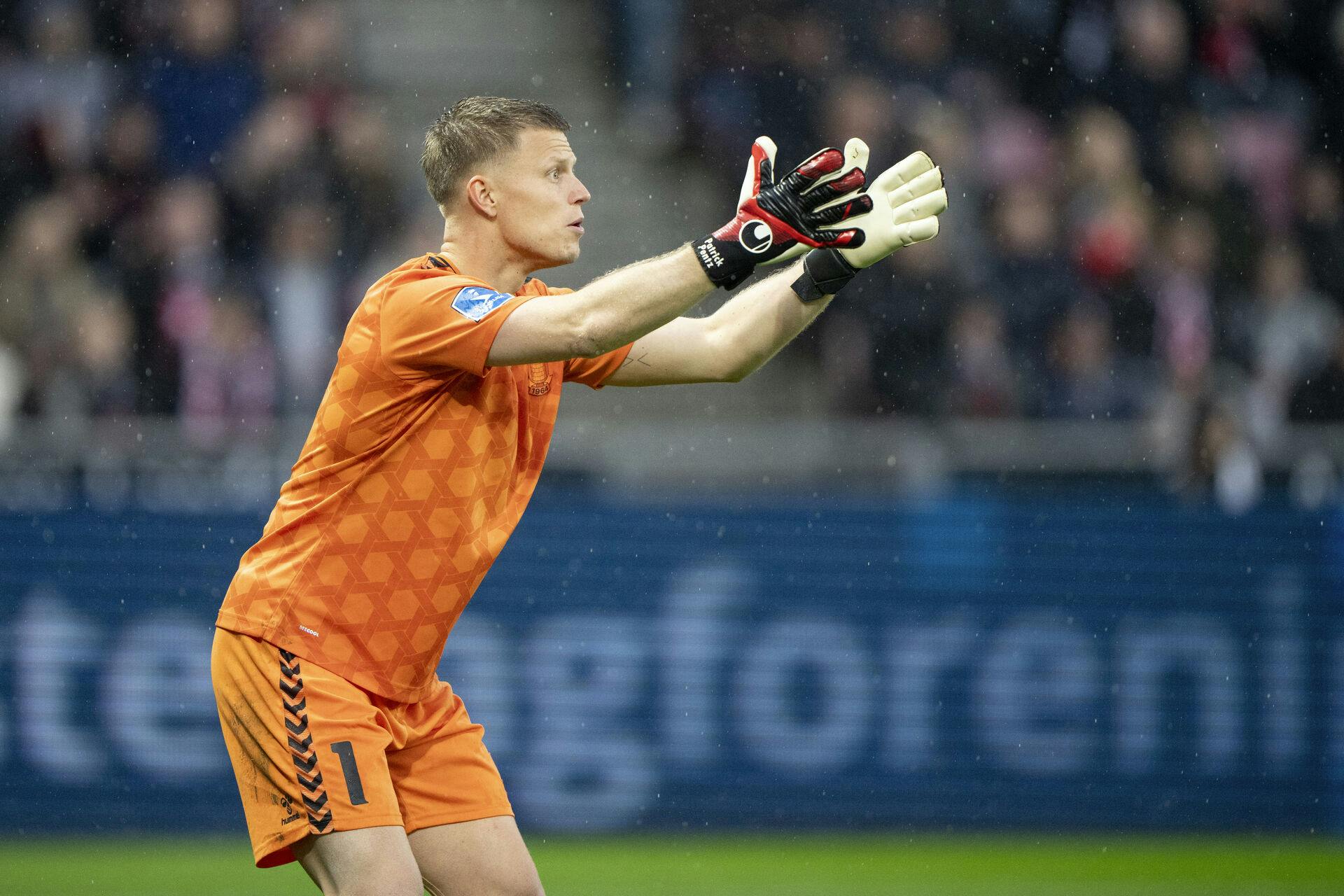 Brøndbys målmand Patrick Pentz reagerer under superligakampen mellem FC Midtjylland og Brøndby IF på MCH Arena i Herning søndag den 5. maj 2024.. (Foto: Bo Amstrup/Ritzau Scanpix)