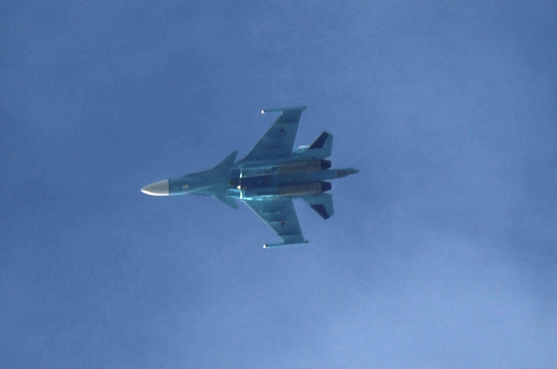 Sådan ser Su-34-bombeflyet ud - det er dog ikke flyet på billedet, der er styrtet ned.
