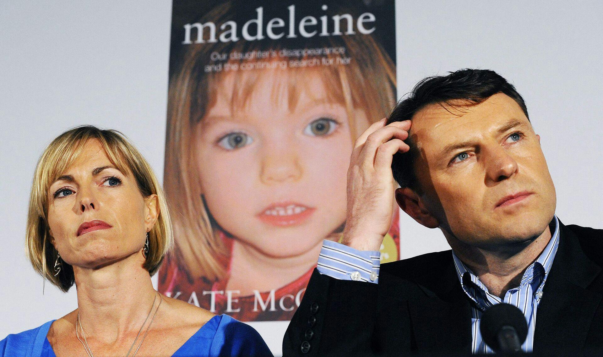 Forældrene til Madeleine McCann har undervejs i efterforskningen også været under mistanke for at have haft noget at gøre med deres datters forsvinden. De er siden blevet frikendt for mistanke.