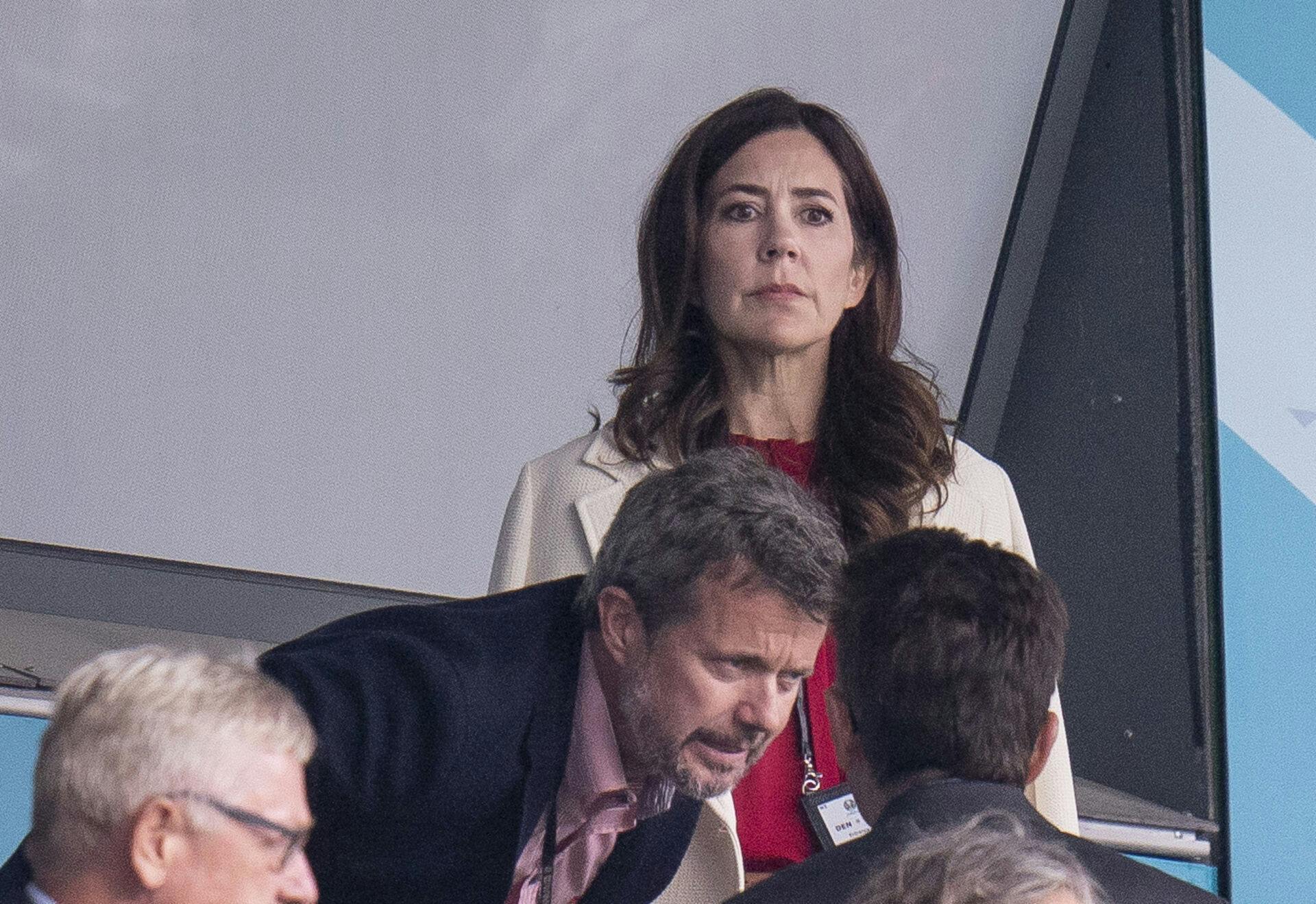 Kronprins Frederik og Kronprinsesse Mary ved ulykken under EM landskampen mellem Danmark-Finland i Parken, København lørdag den 12. juni 2021. (Foto: Liselotte Sabroe/Scanpix 2021)