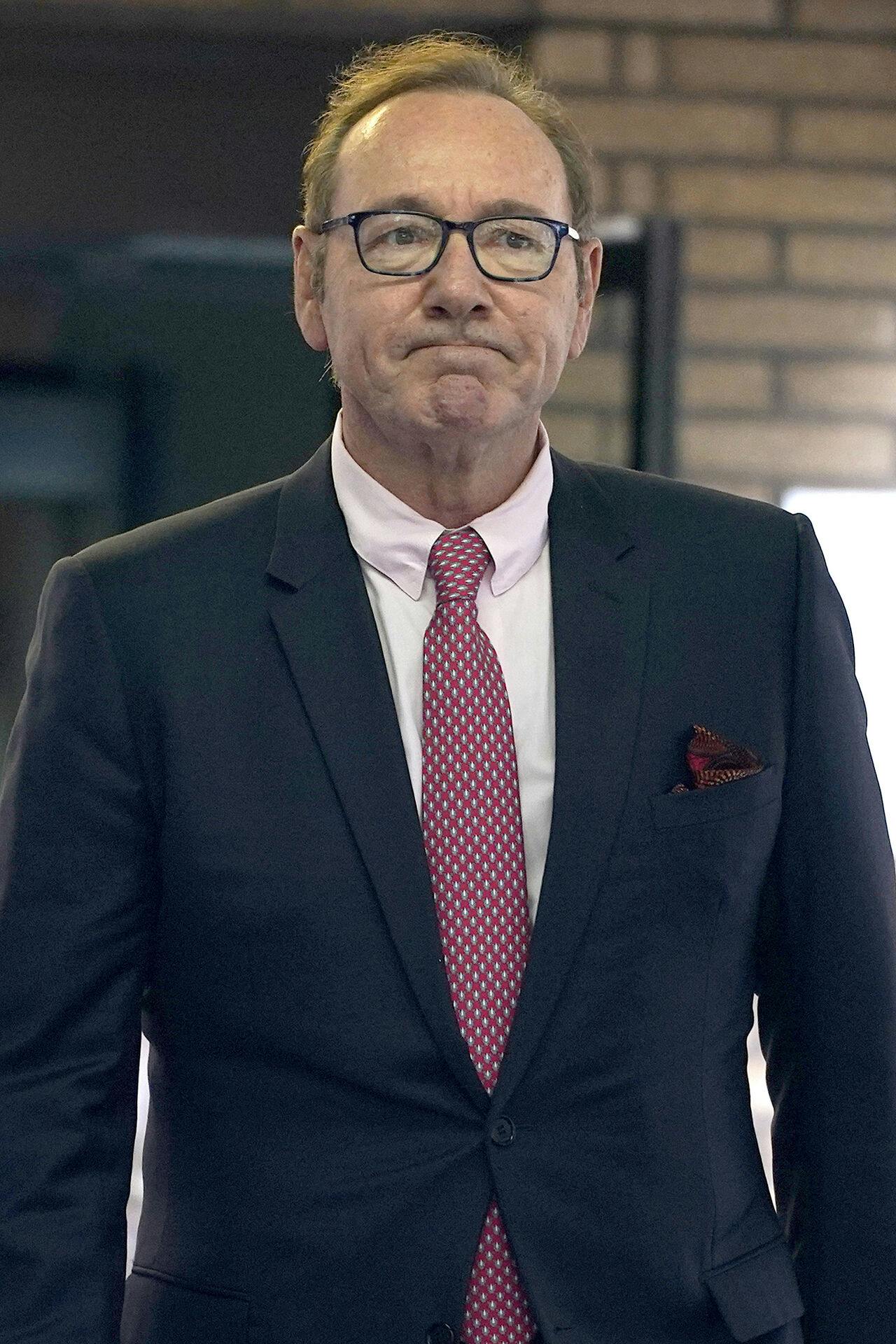 Kevin Spacey har brugt de sidste mange år - og alle sine penge - på at forsvare sig mod en lang række seksuelle anklager.