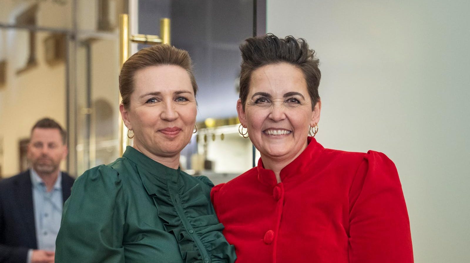 Pia har stødt Mette Frederiksen af tronen – ifølge meningsmålingerne er SF nu større end Socialdemokraterne.