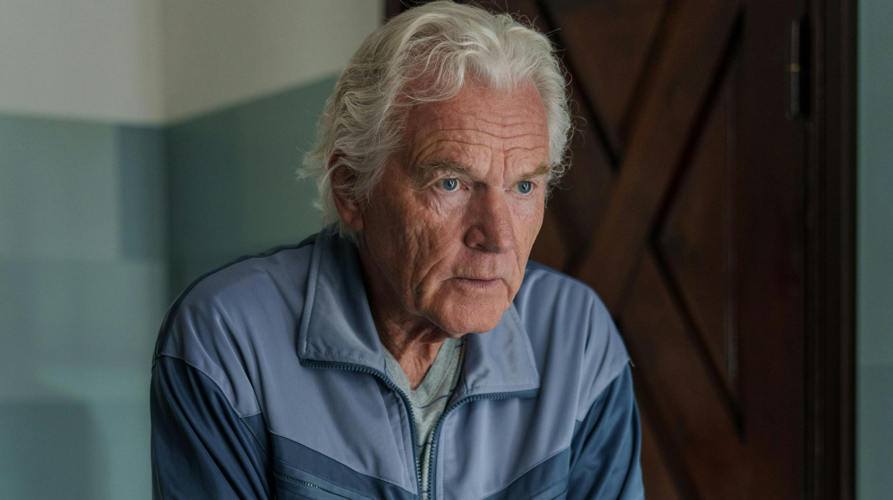 Kurt Ravns rolle i "Sommerdahl" er fiske- og narkohandleren Otto, som altså bliver skrevet ud af serien, fordi han bliver myrdet.