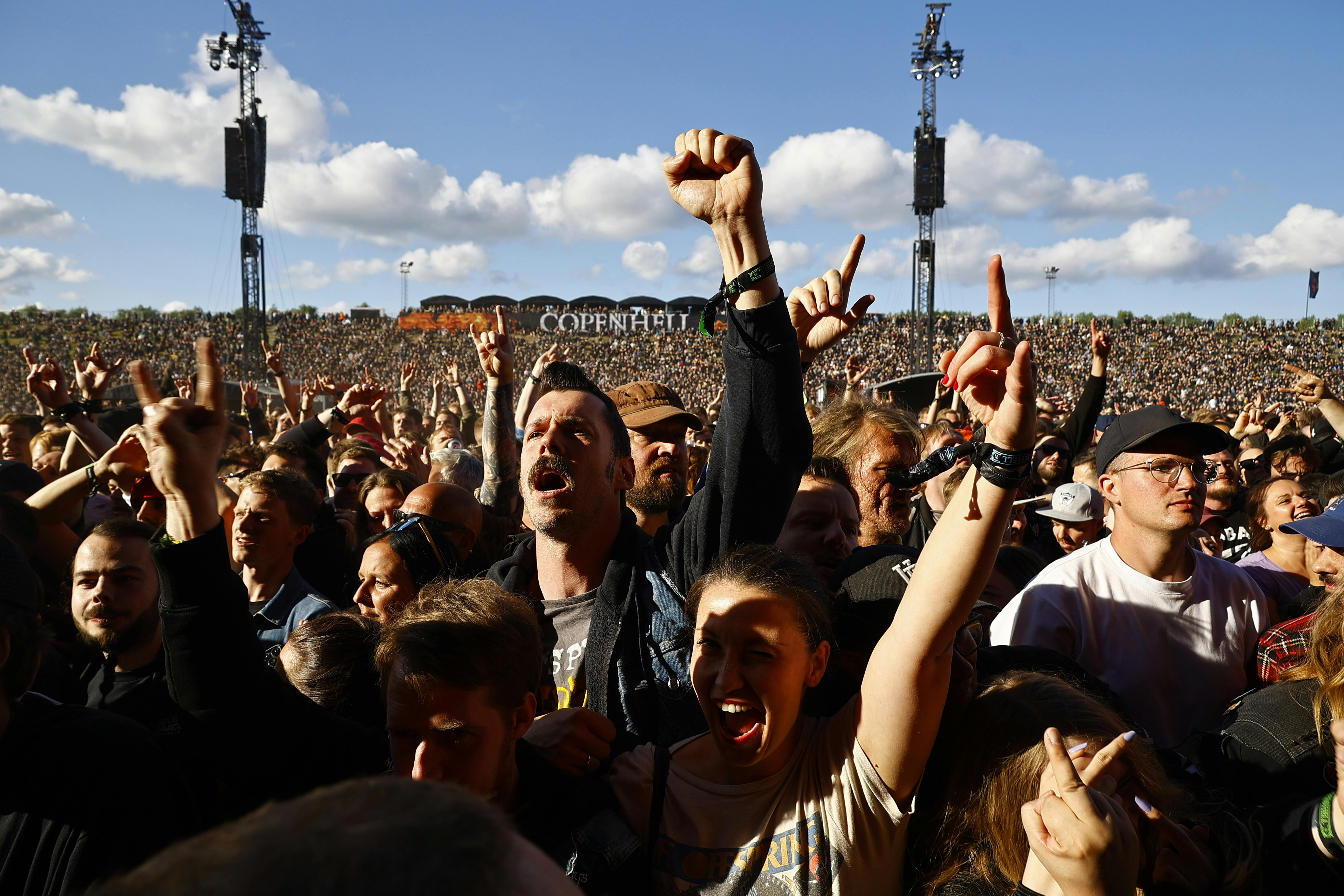 SE og HØR mødte Ihan Haydar under The Offspring-koncerten, hvor der var godt med knald på.