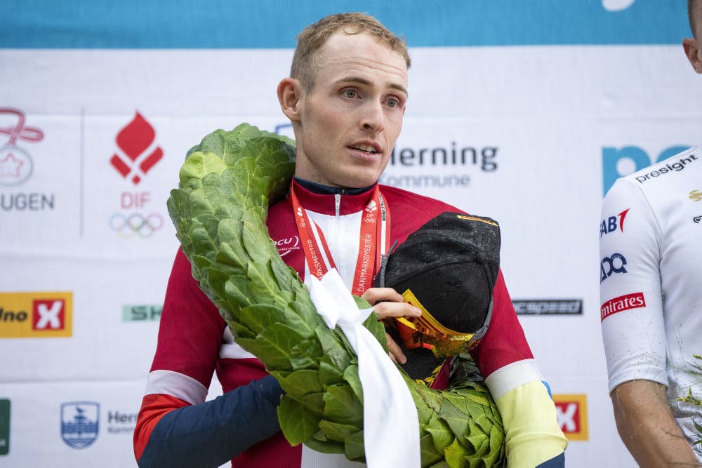 Mattias Skjelmose havde ikke lyst til den store fejring på podiet, efter at han blev udråbt som vinder.