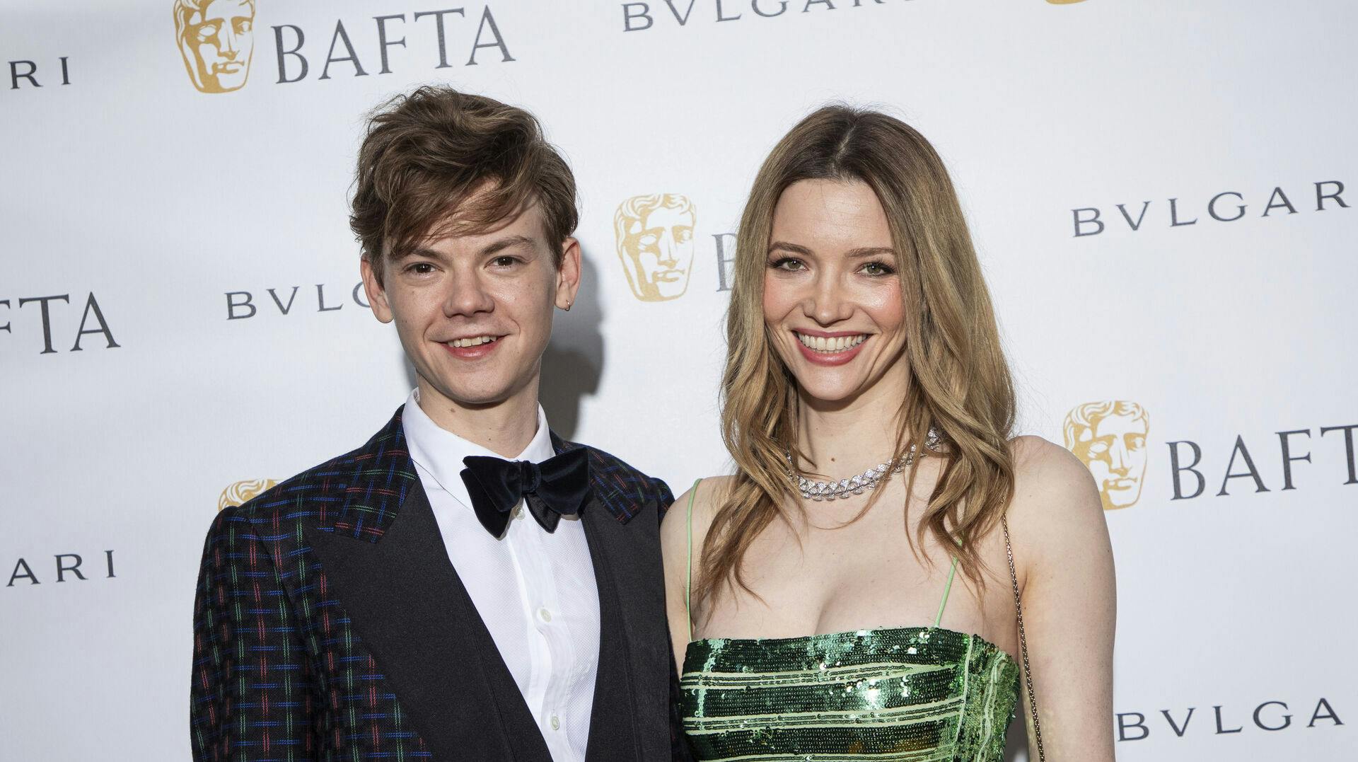 Kendisparret Thomas Brodie-Sangster og Talulah Riley forseglede i weekenden deres kærlighed til hinanden. (Photo by Vianney Le Caer/Invision/AP)