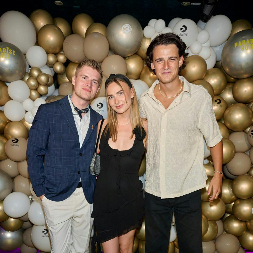 Mads Holmgren, Emilie Lindner Nielsen og Lukas Holst til forpremieren på "Paradise Hotel" sæson 20.