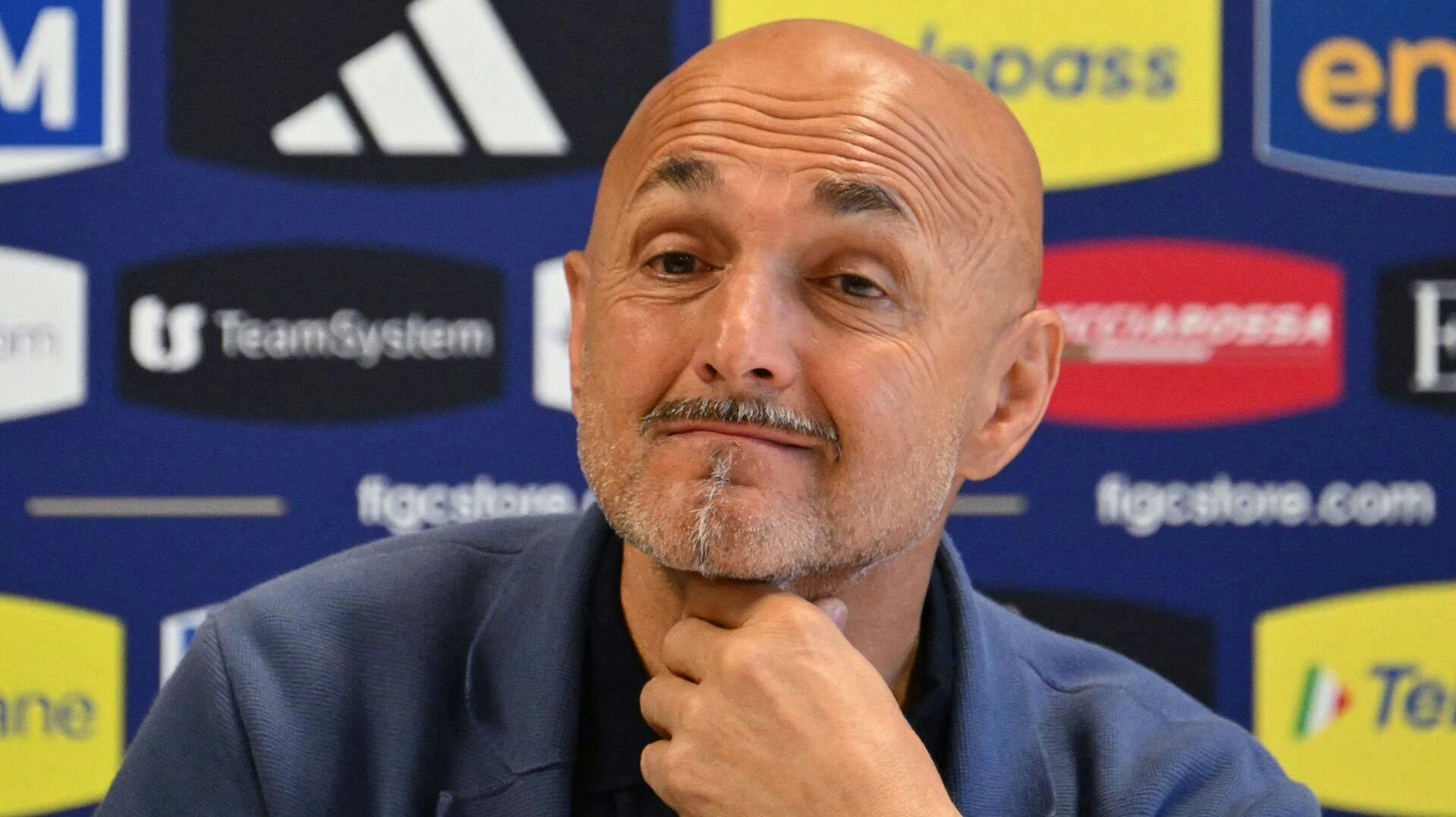 Luciano Spalletti bliver ikke smidt ud trods et sløjt EM. 