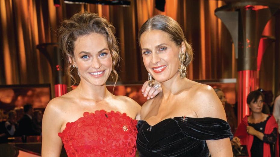 Sarah Grünewald og Andrea Elisabeth Rudolph sammen i "Vild med dans" i 2016.