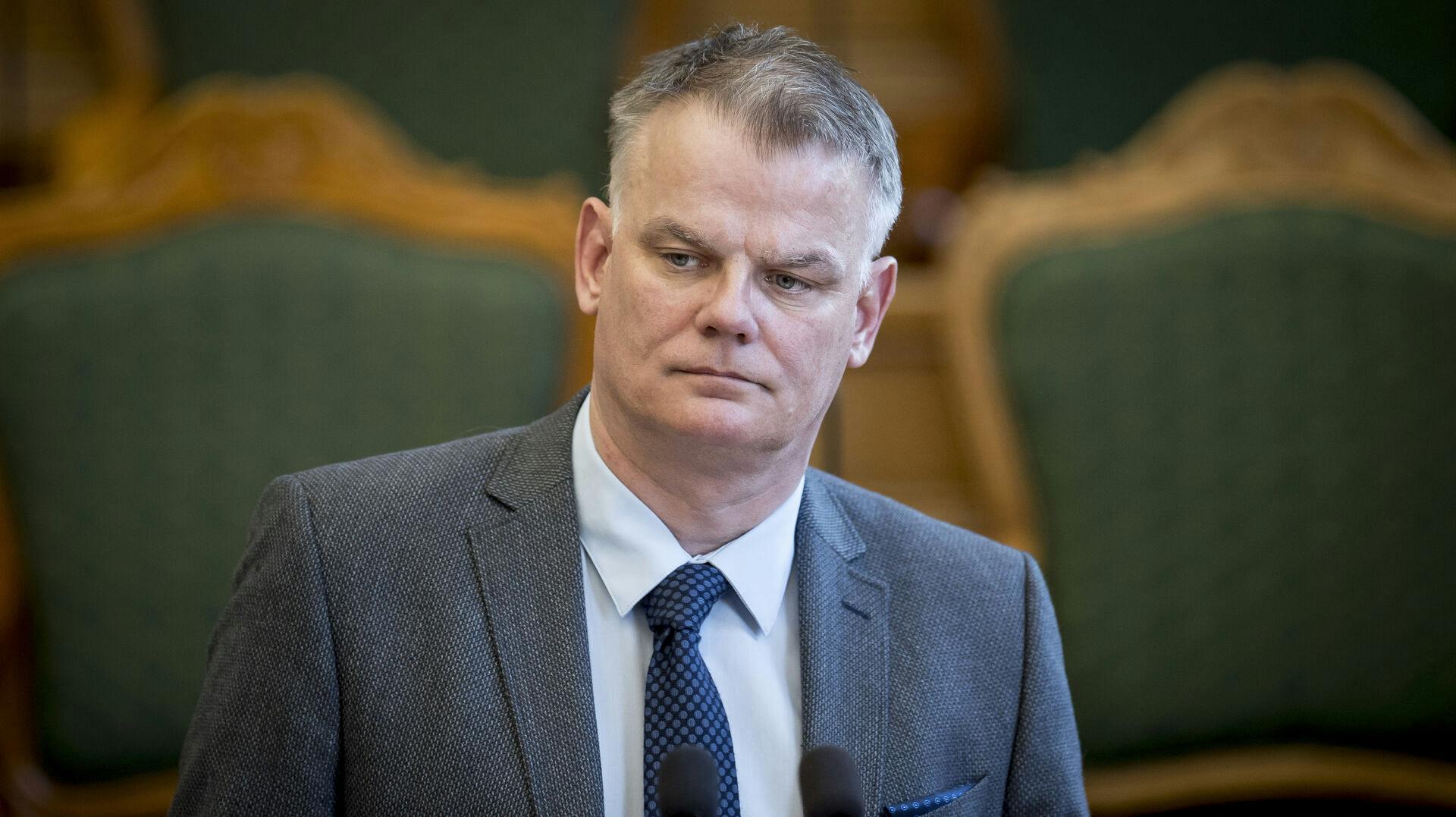 Dansk Folkepartis Christian Langballe afslører nu, at han er ramt af uhelbredelig kræft.