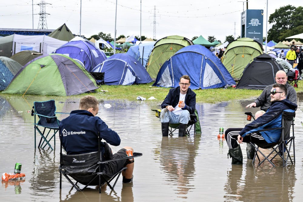 Roskilde Festival 2024 har været kendetegnet ved store mængder regn, og DMI varsler også torden. Læs her, hvad du skal gøre, når tordenvejret kommer til festivalpladsen lørdag. (Arkivfoto). -&nbsp;&nbsp;