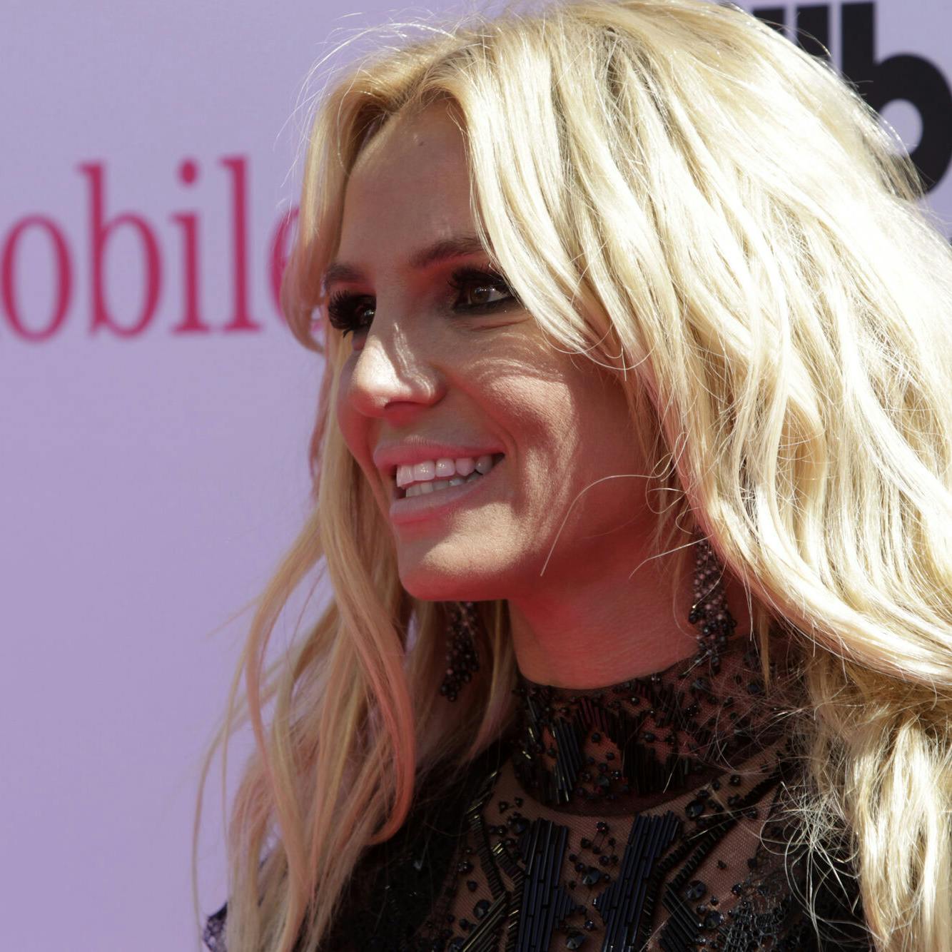 Britney Spears er single igen.