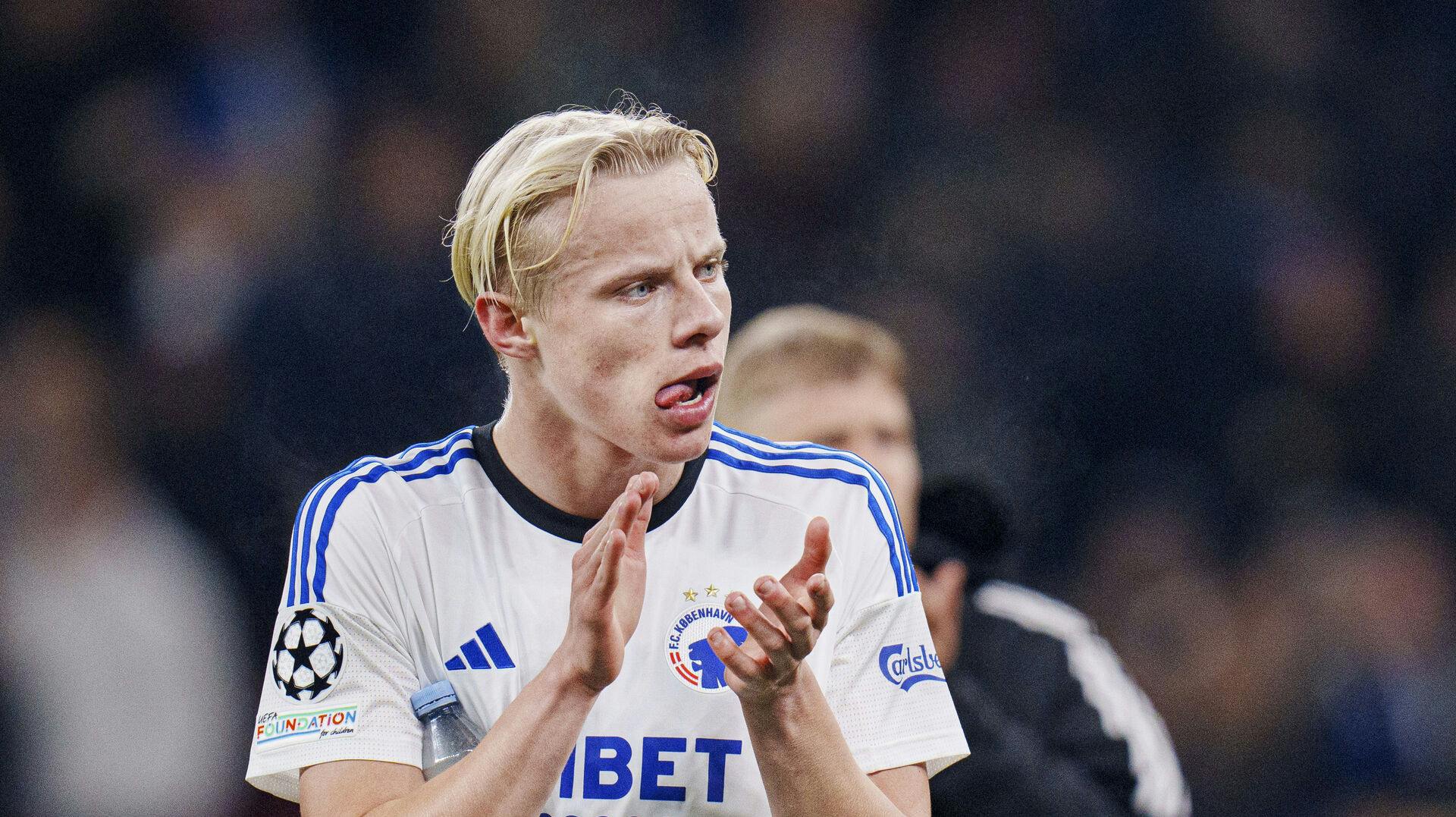 FC København har solgt Oscar Højlund til Eintracht Frankfurt. Det oplyser FCK på klubbens hjemmeside.