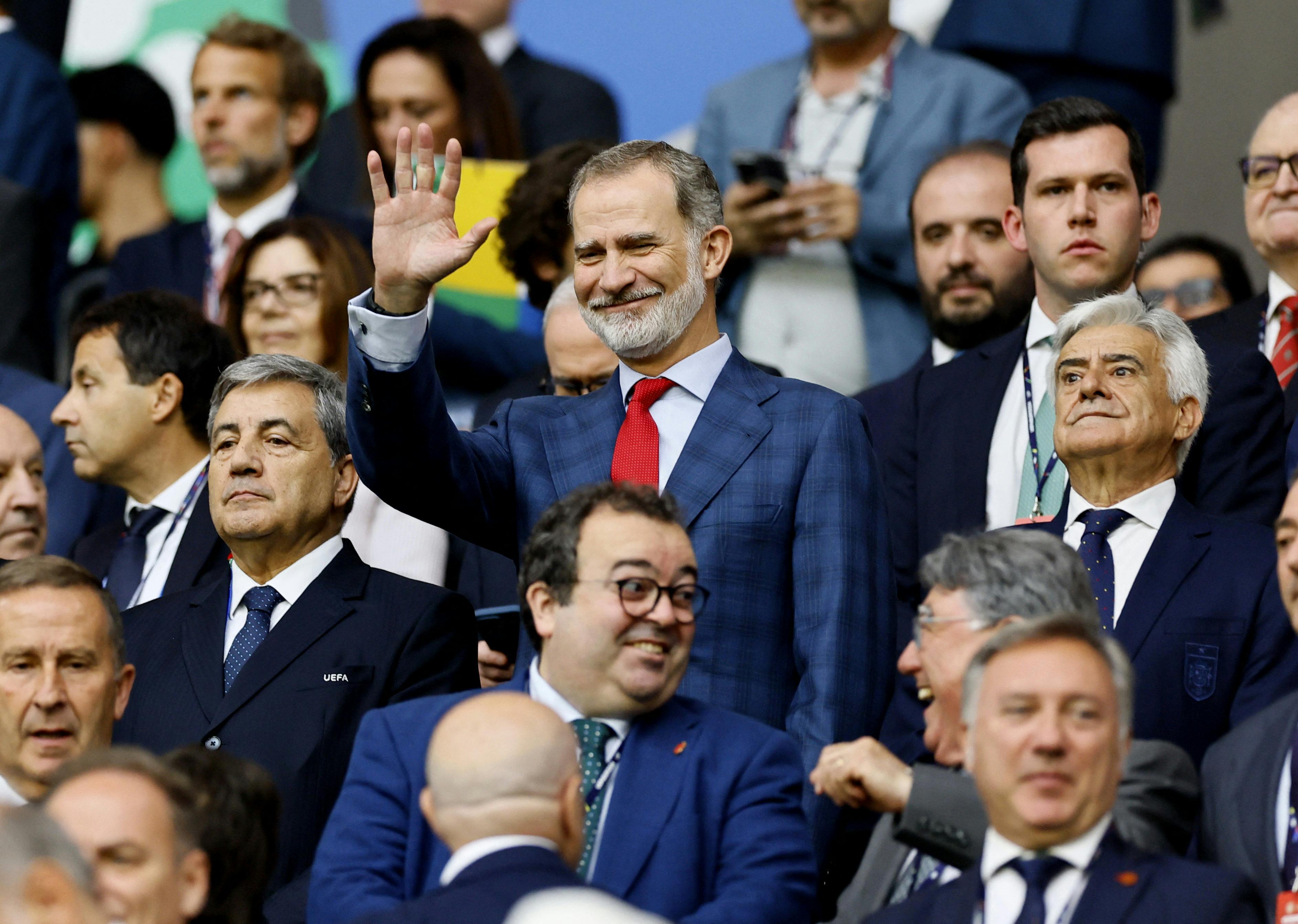 Soccer Football - Euro 2024 - Group B - Spain v Italy - Arena AufSchalke, Gelsenkirchen, Germany - June 20, 2024 King Felipe VI of Spain and president of the Royal Spanish football federation Pedro Rocha before the match REUTERS/Leon Kuegeler