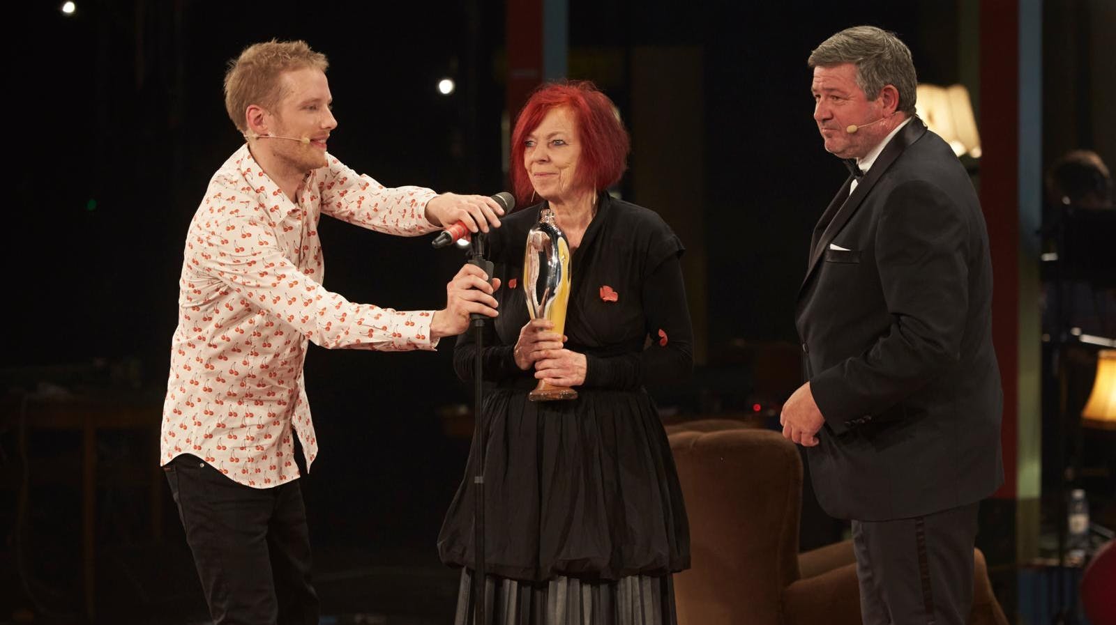 I 2015 modtog Kirsten Dehlholm en Reumert for sin fornyelse af scenekunsten.