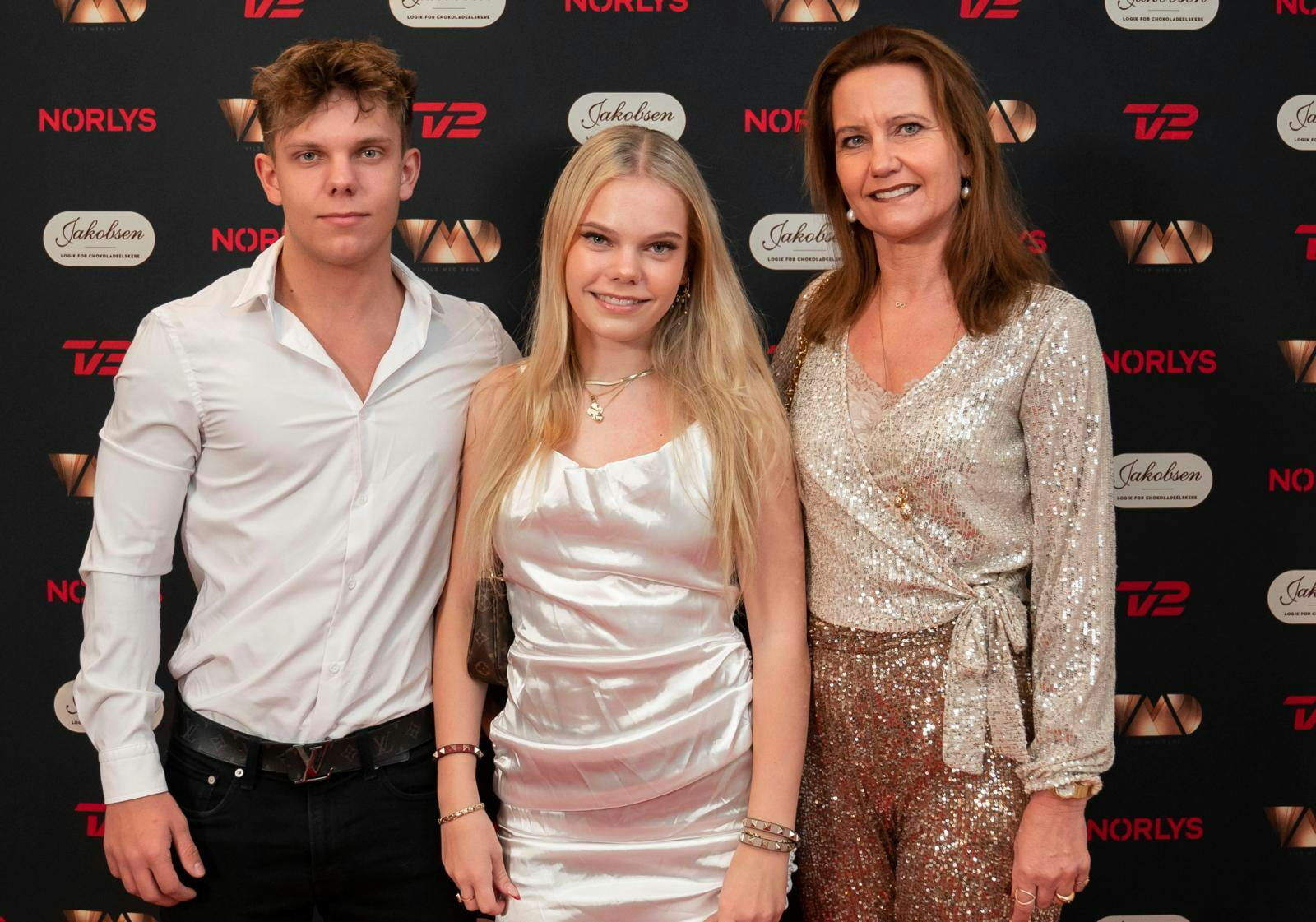 Nikolai har taget gymnasie-vejen, mens Isabella har stor interesse for dansen.