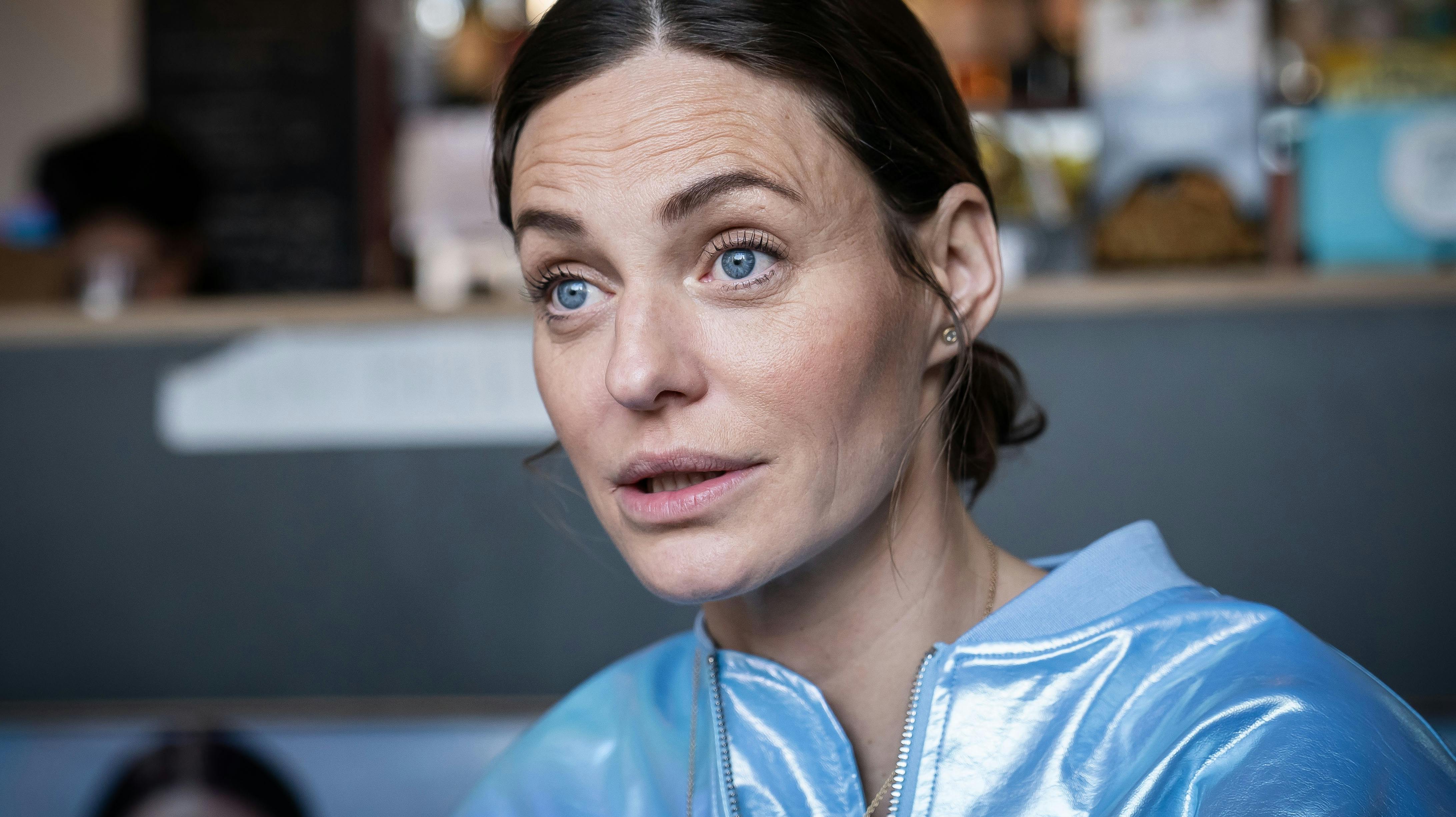 OPGAVE: Pressedag på programmet ”Over Atlanten” .Her: Sarah Grünewald og ROsa KildahlSTED: Vester Vov vov, Absalonsgade 5JOURNALIST: Catja Klarskov og AviayaFOTOGRAF: Hanne JuulDATO: 20240125