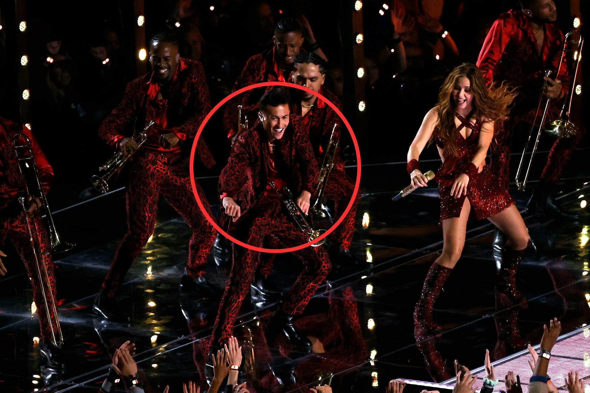 Nicky Andersen side om side med Shakira til Super Bowl Half Time-showet i 2020.