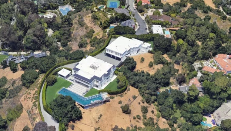 J.Lo og Ben Affleck gav 540 millioner kroner for Beverly Hills-hjemmet i 2023.