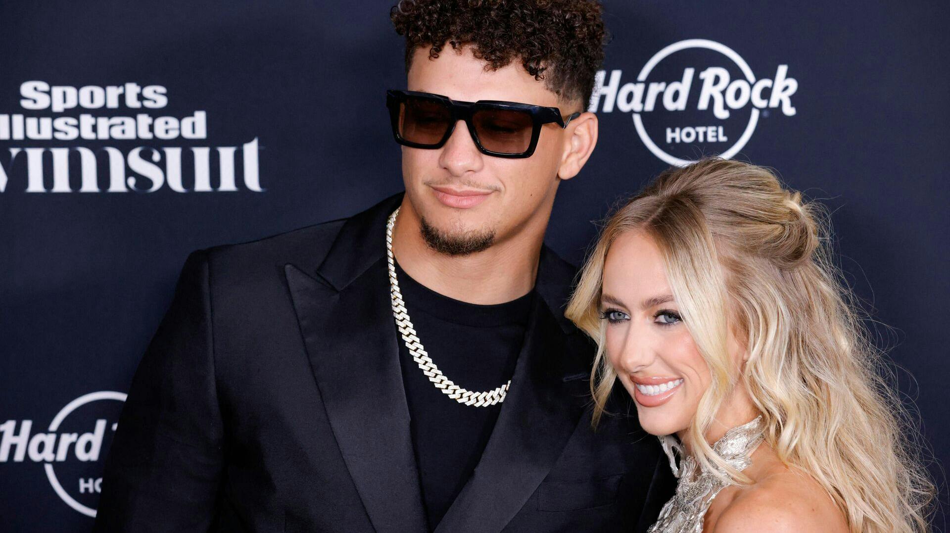 Den amerikanske fodboldstjerne Patrick Mahomes skal være far.