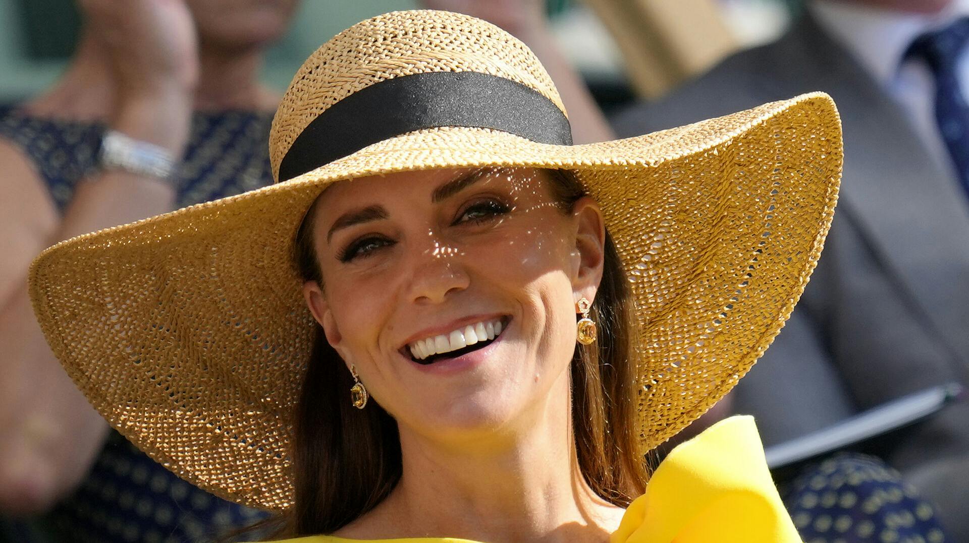 Også tidligere på ugen dukkede Kate op til den meget prestigefyldte tennisturnering.