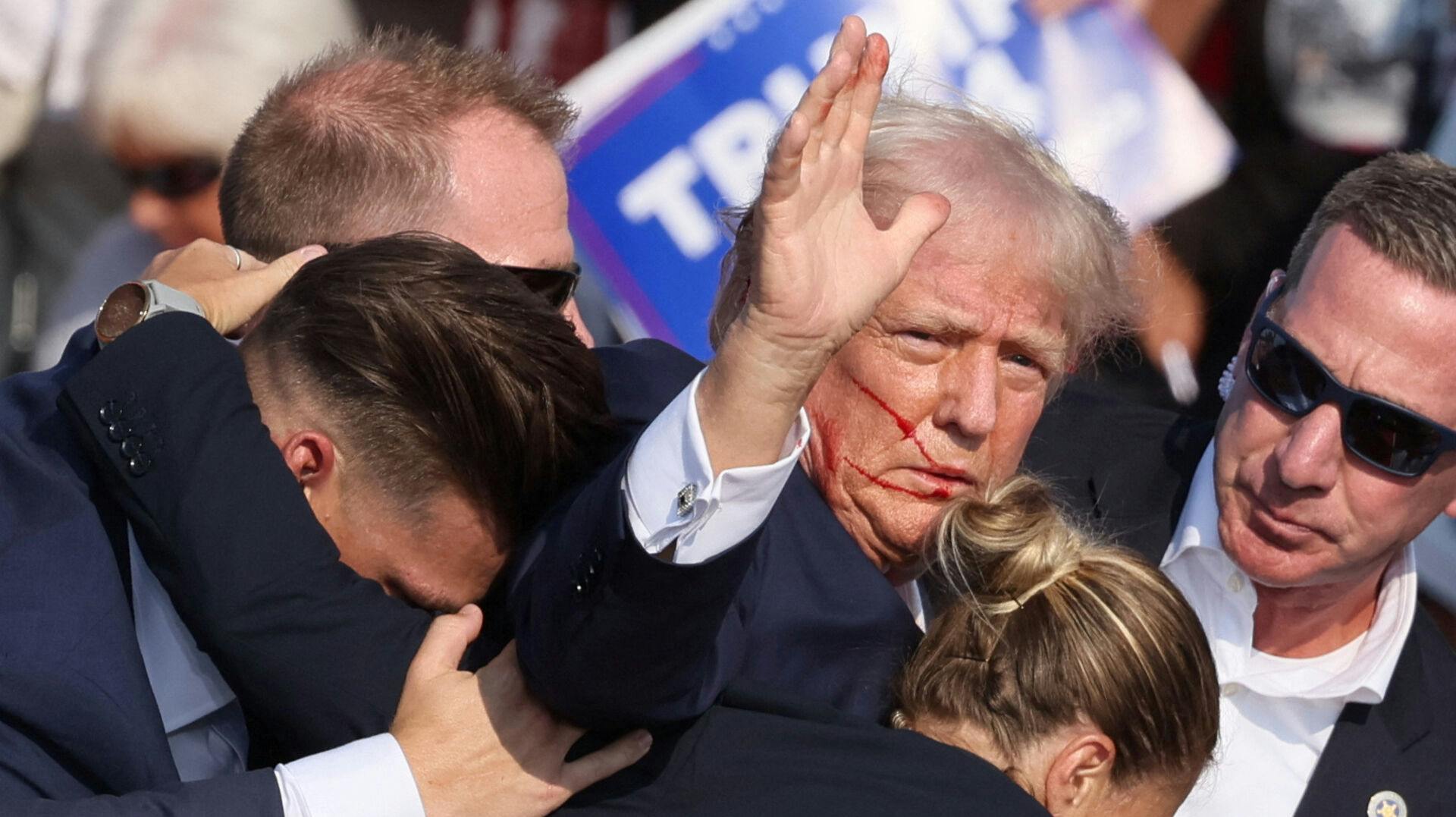 Donald Trump var meget tæt på at blive alvorligt skadet.