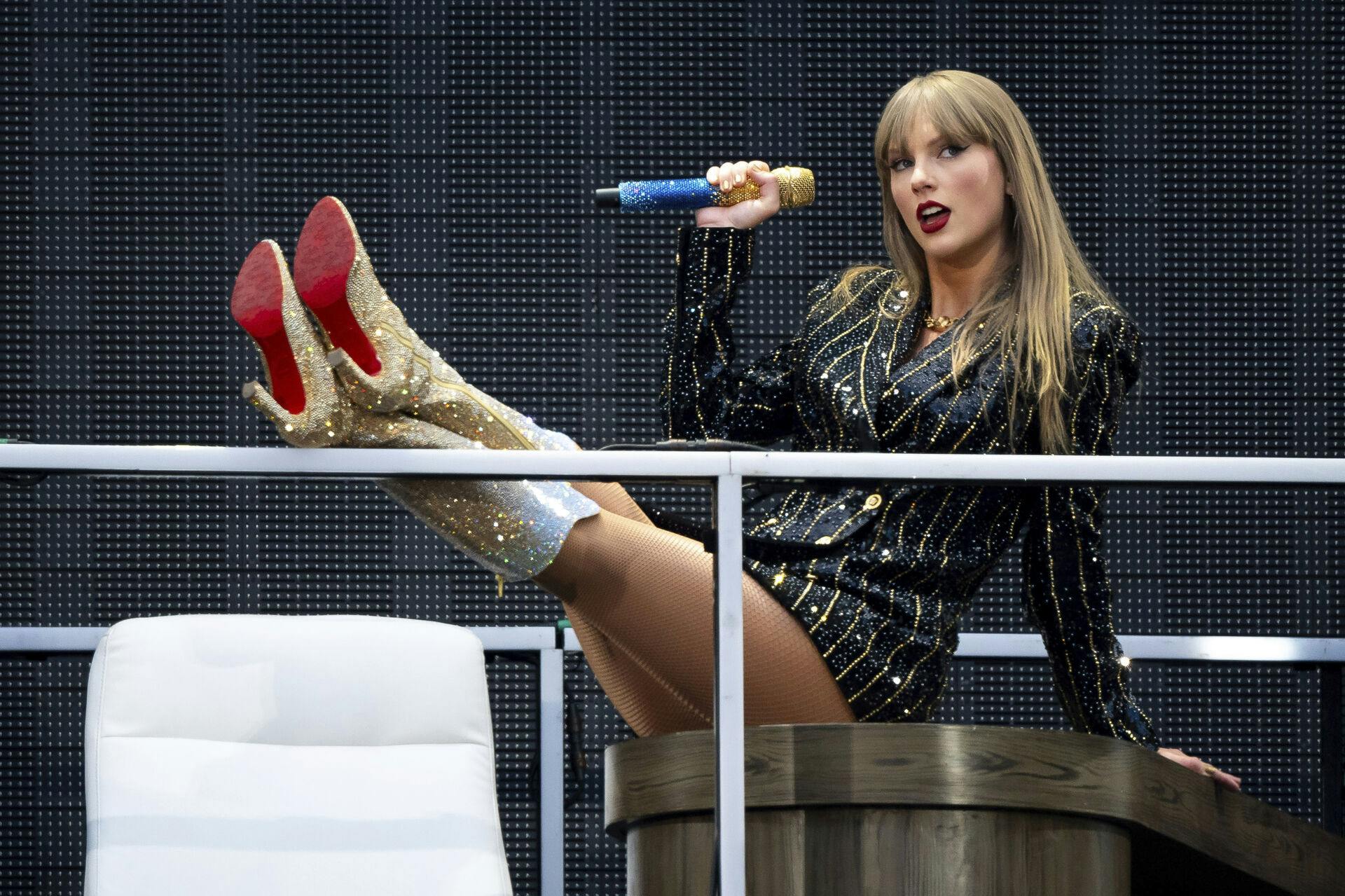 Taylor Swift sidder godt på Billboard-listens førsteplads.