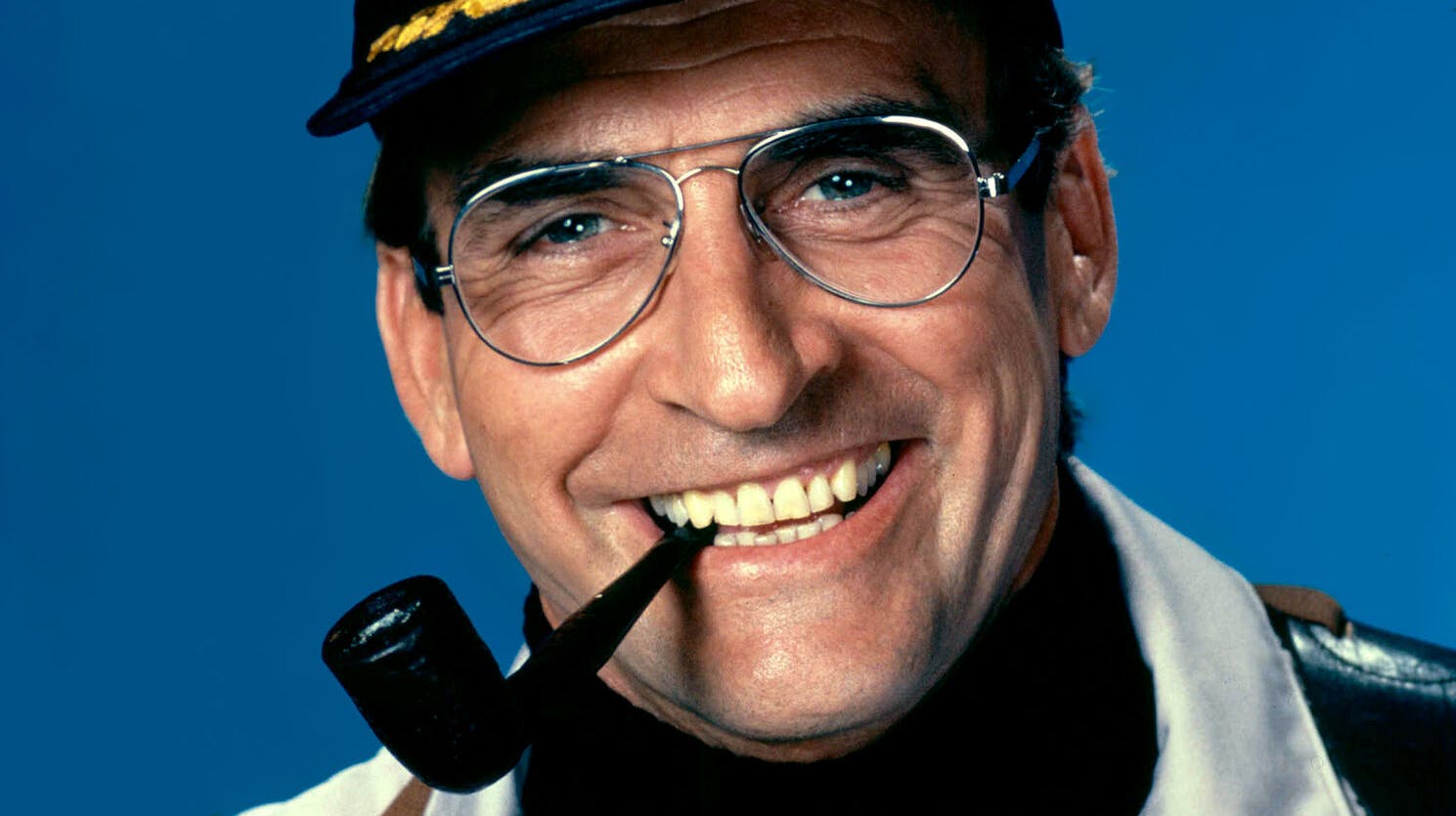 James B. Sikking blev for alvor kendt i tv-serien "Hill Street Blues", som han lavede 144 episoder af.