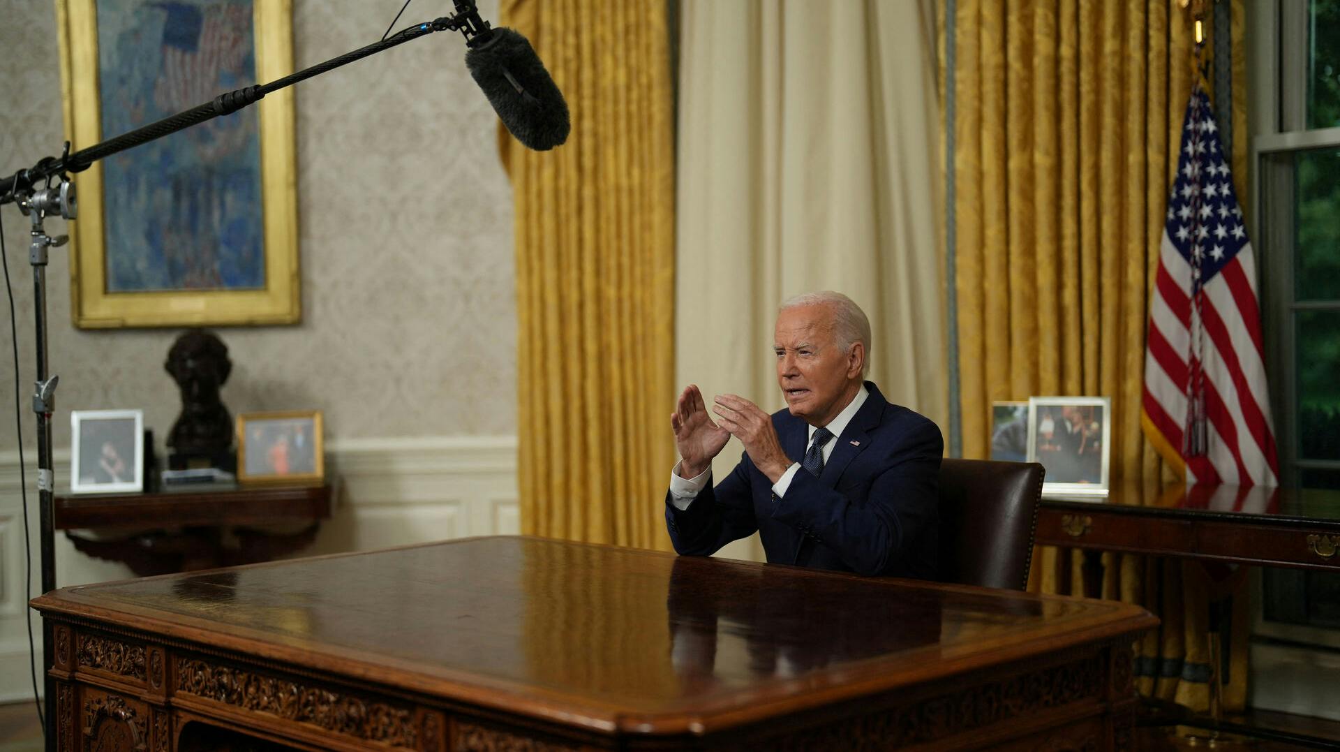 Joe Biden satte sig i dag bag sit skrivebord og talte til nationen.