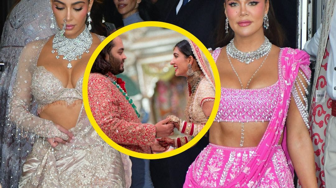 Kim og Khloe Kardashian havde også fået en invitation til den overdådige fejring. 