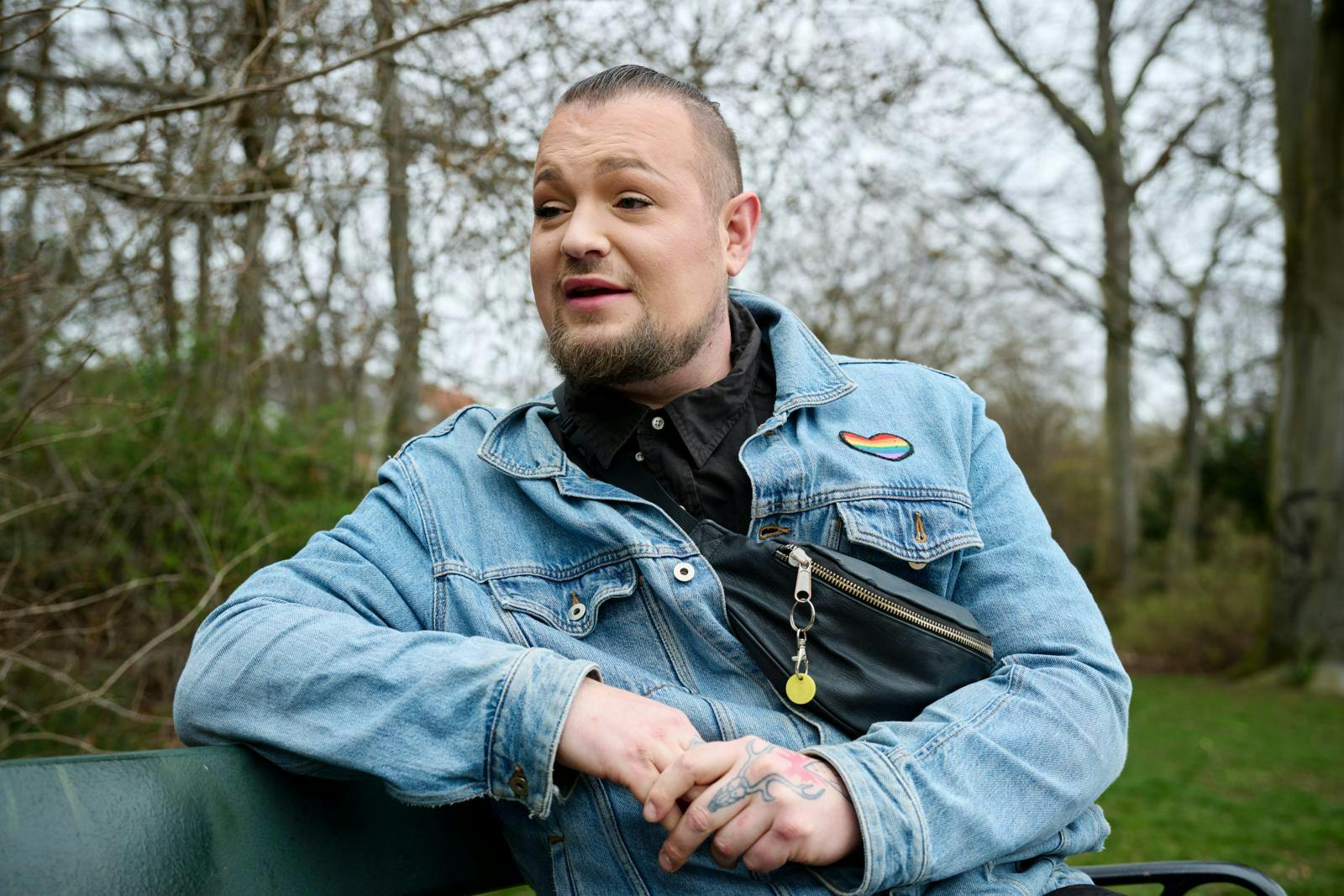 Niels går nu i gang med at finde ud af, hvilken medicin der kan give ham større balance i livet. Det sker i tæt samarbejde med en psykiater.