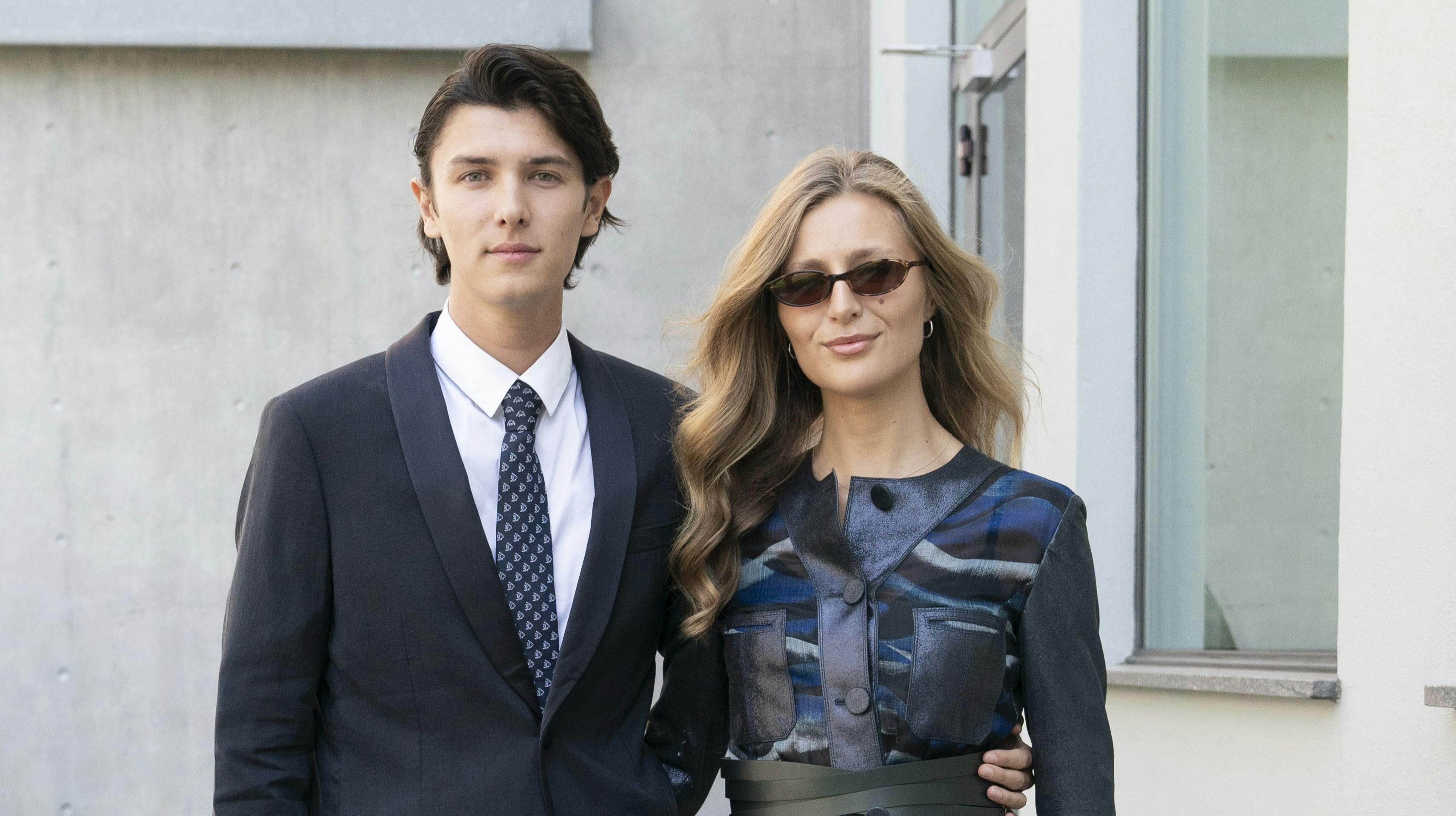 Grev Nikolai og Benedikte Thoustrup nyder igen en sommer på dronning Margrethes slot i Sydfrankrig.