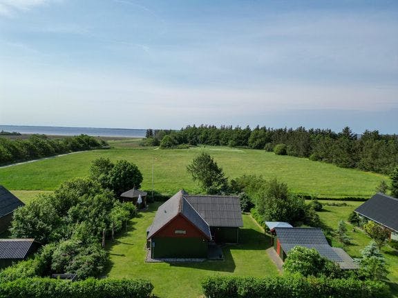 Sommerhus i Vemb til 798.000 kroner.