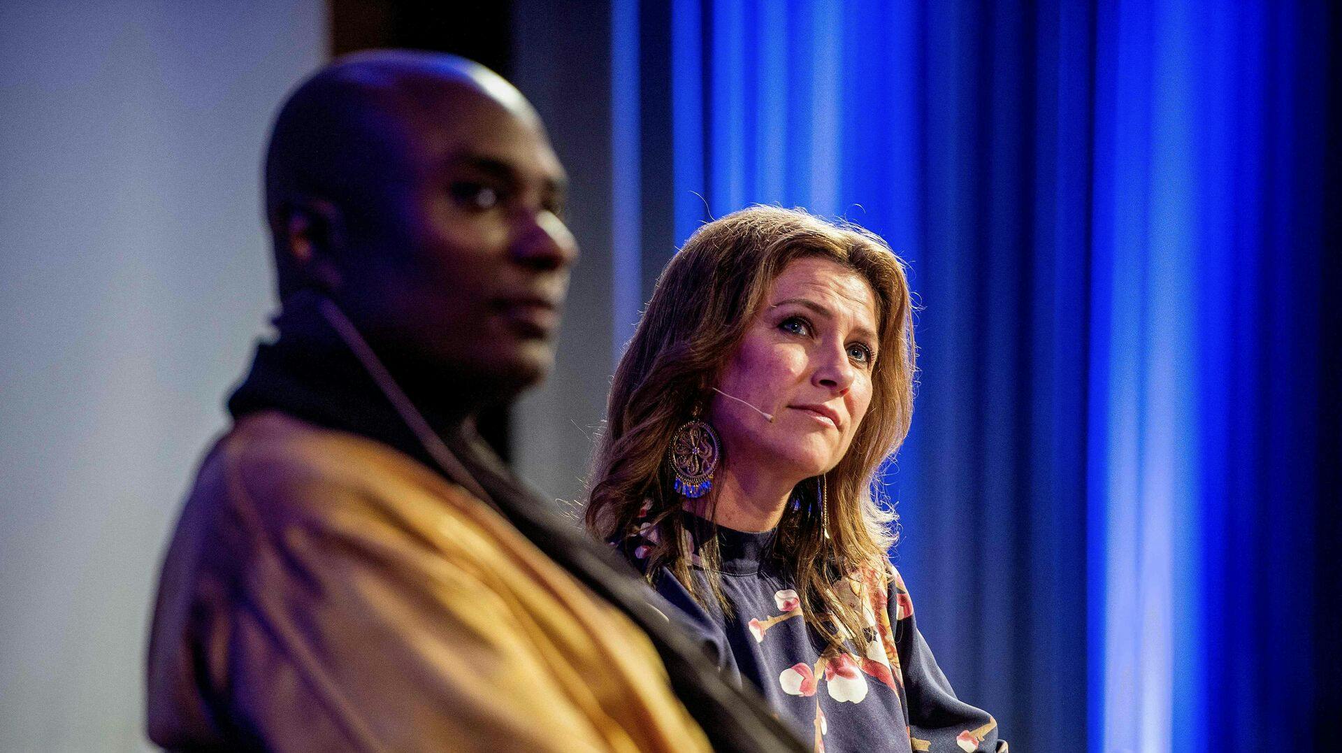 Der er krig mellem prinsesse Märtha Louise, hendes forlovede Durek Verrett og hans mor på 81 år.