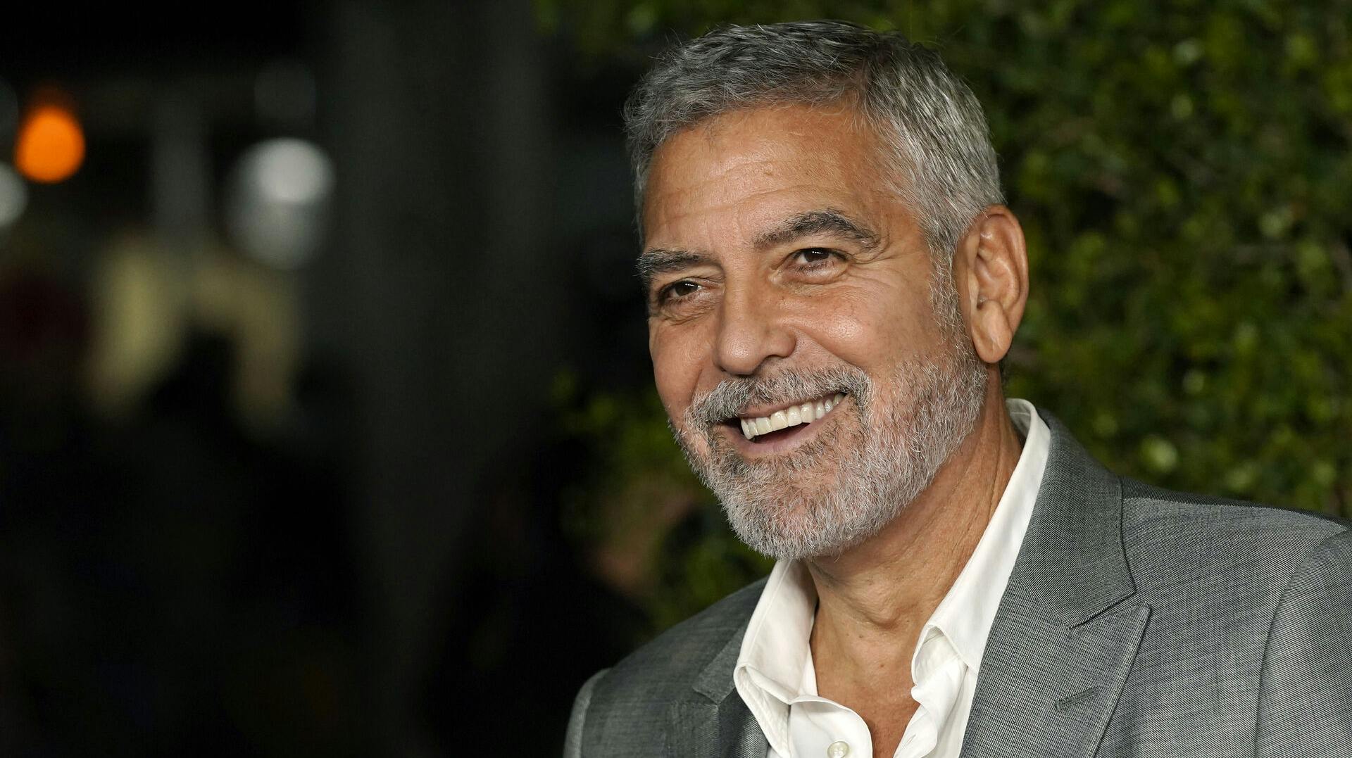 George Clooney afviser nu et vildt rygte.