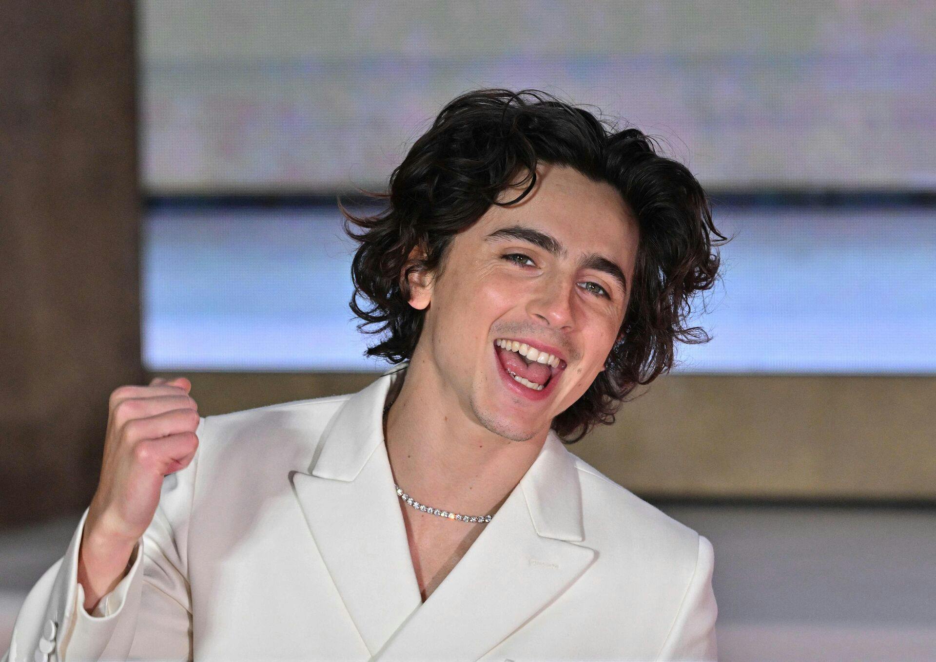 Den fransk-amerianske skuespiller Timothee Chalamet er i gang med at fylde virkeligt store sko ud i sin kommende rolle som Bob Dylan.