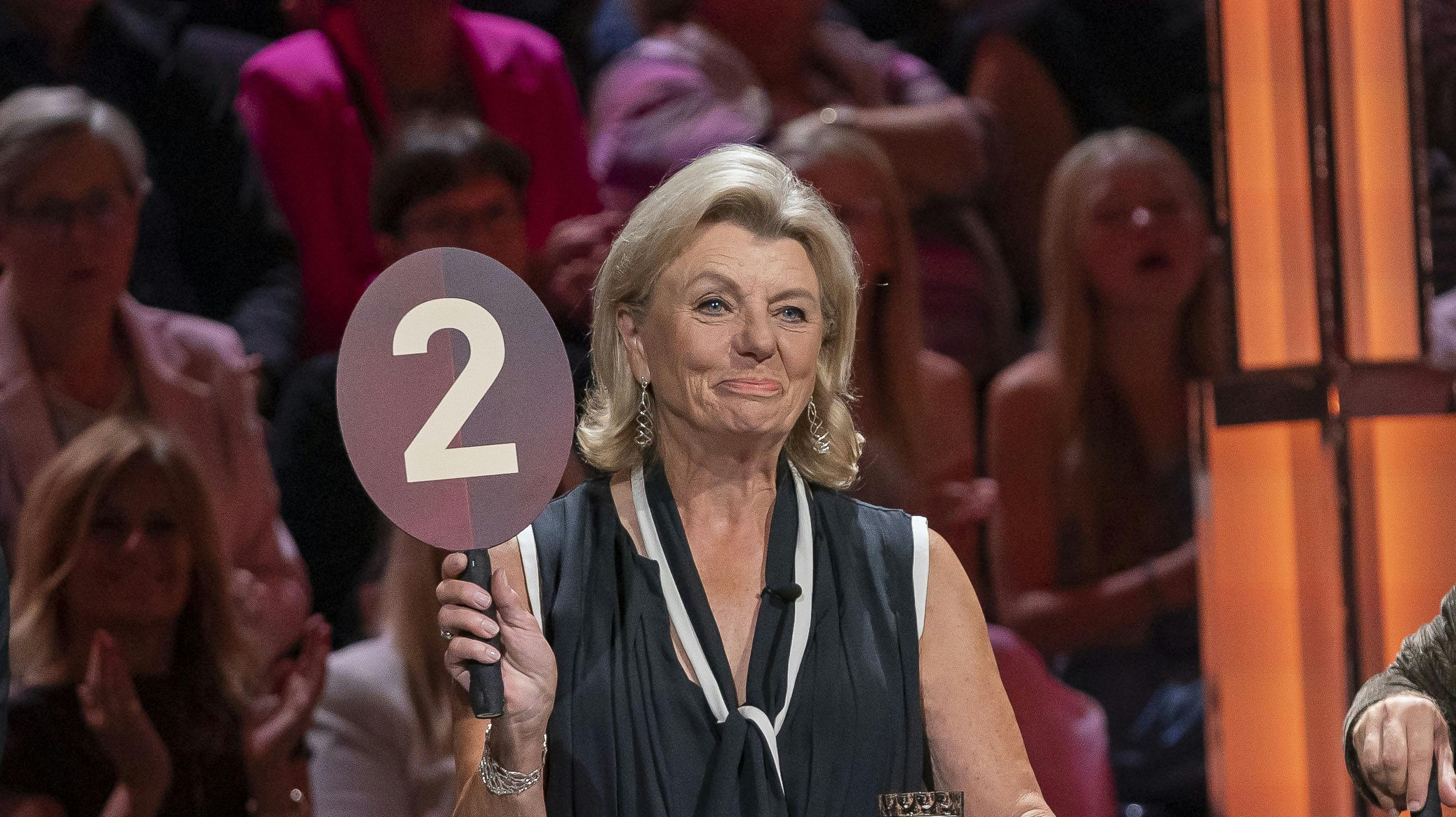 Anne Laxholm kommer ikke til at ligge på den lade side.