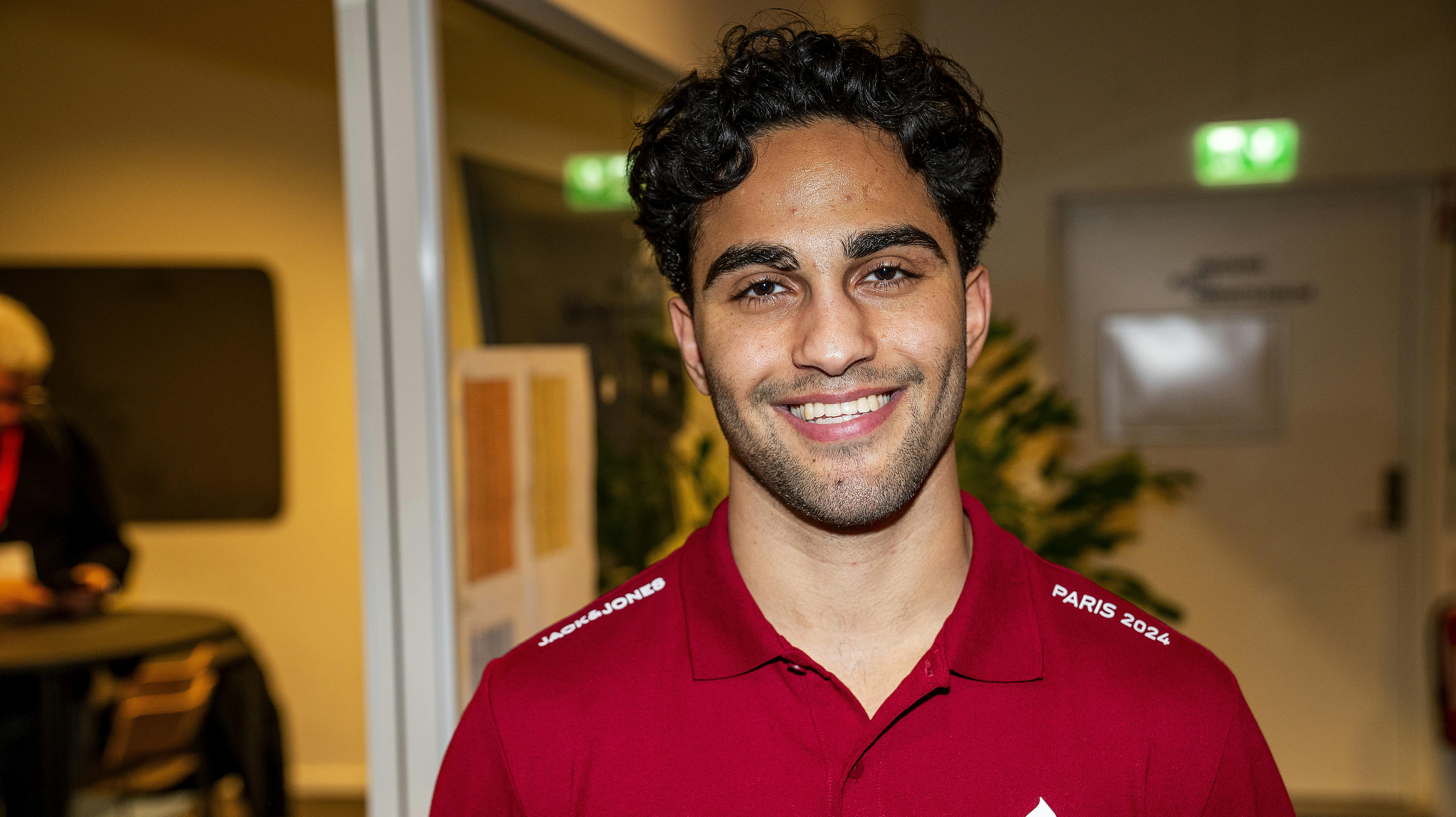 Nikolai Terteryan skulle have spist frokost med kong Frederik fredag eftermiddag. Men bokseren kom til at sove over sig, og måtte nøjes med et kort møde, inden han gik op på værelset for at tage en lur.