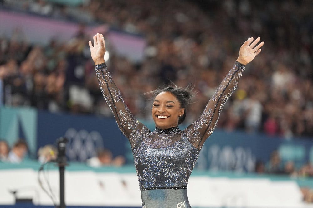 Simone Biles gjorde søndag OL-comeback, da hun imponerede i gymnastikkvalifikationen.&nbsp;&nbsp;