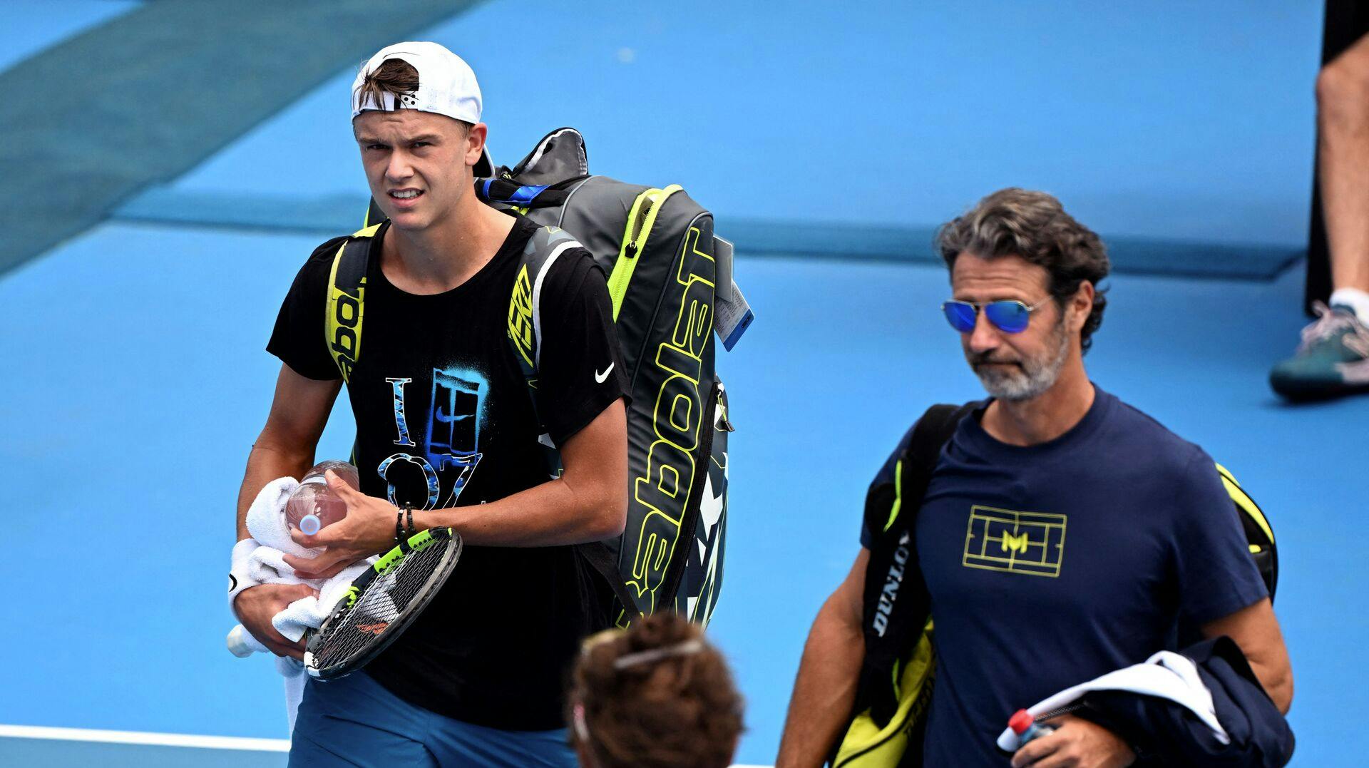 Holger Rune og Patrick Mouratoglou er fortid. Det oplyser danskeren på Instagram.