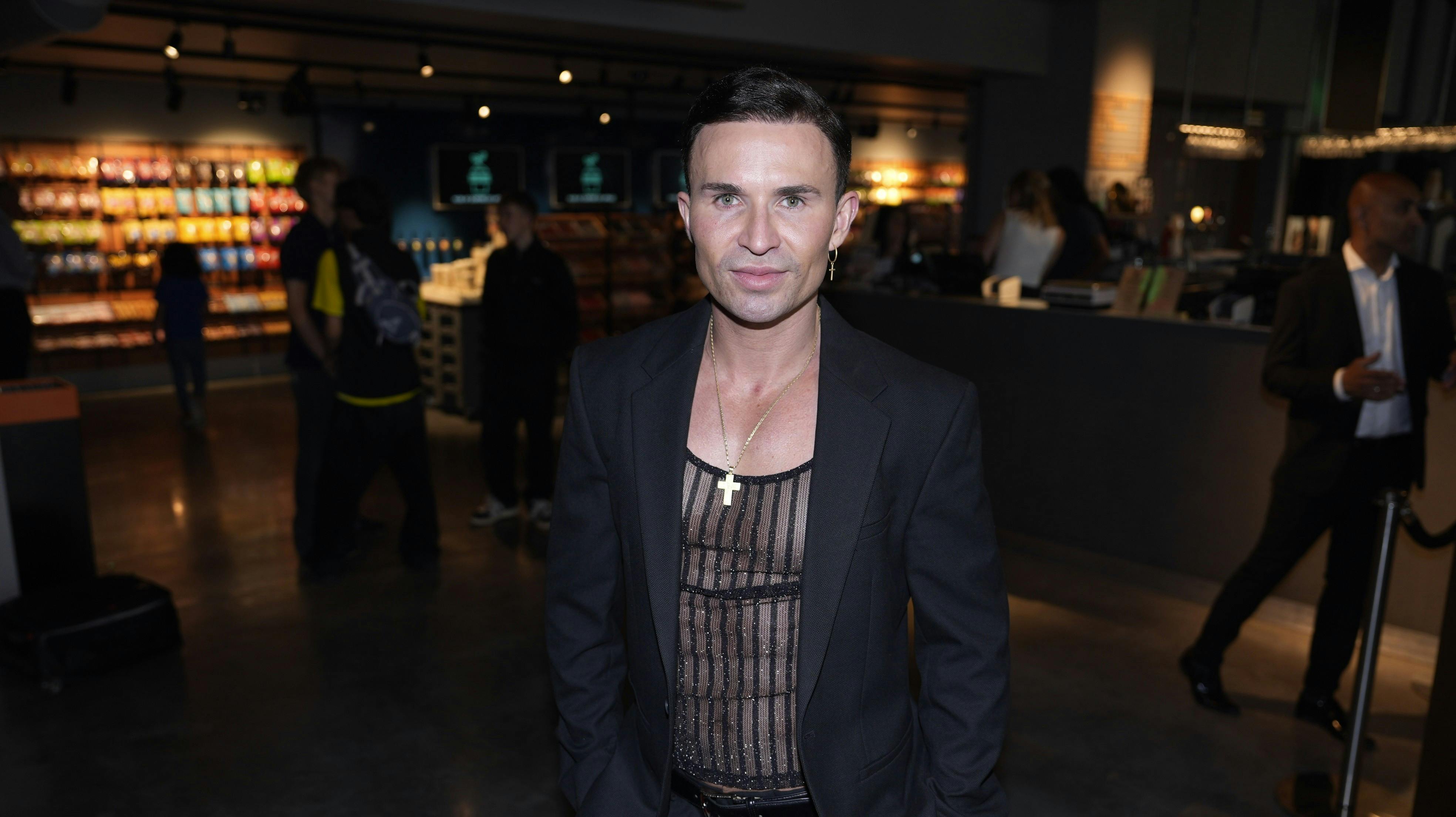 Gustav Salinas svæver på en lysserød sky i disse stunder.