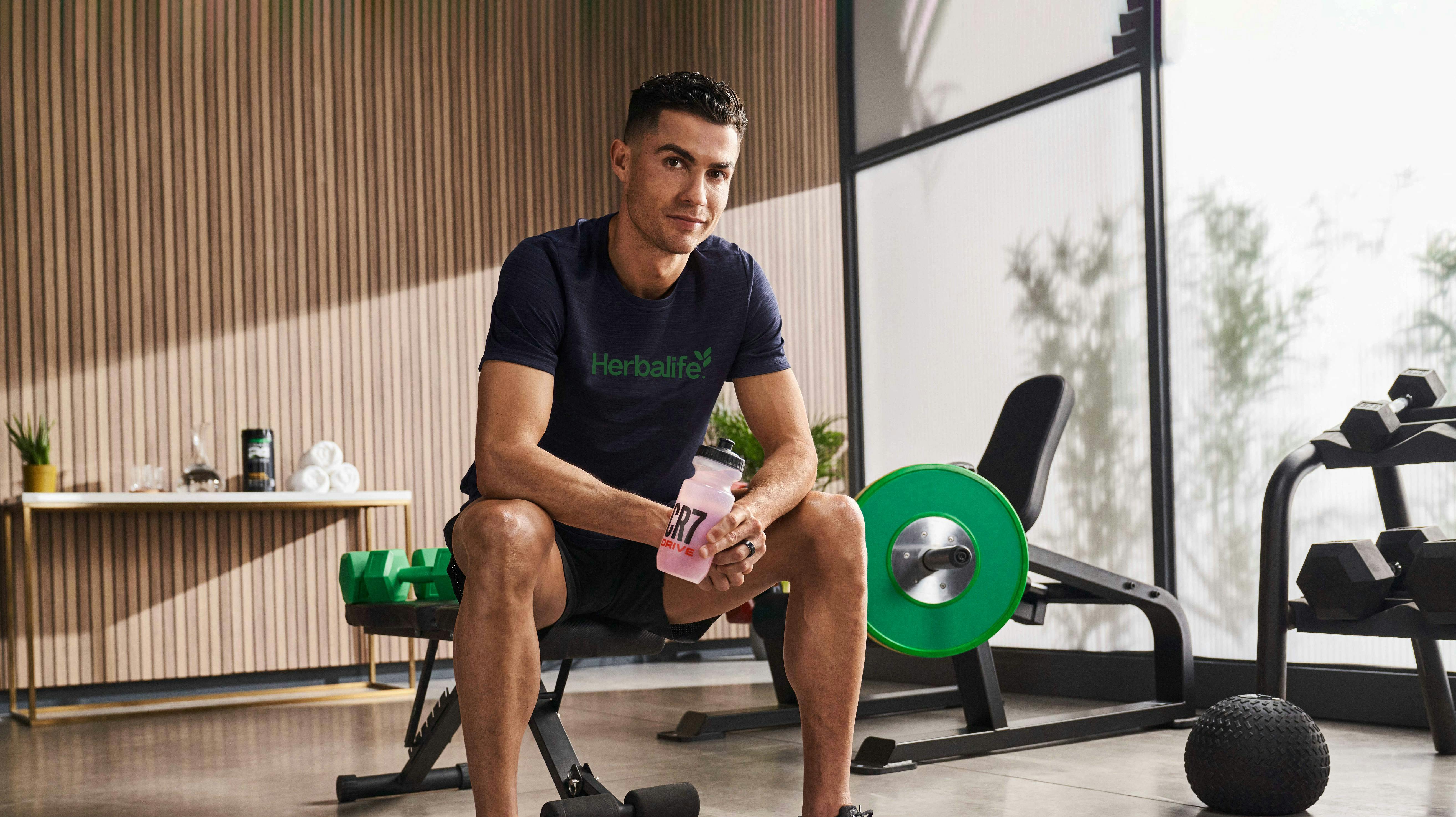 Det er svært at skjule, at Ronaldo er MEGET interesseret i fitness. Åbenbart også med sin "kones" hjælp, fortæller han nu.