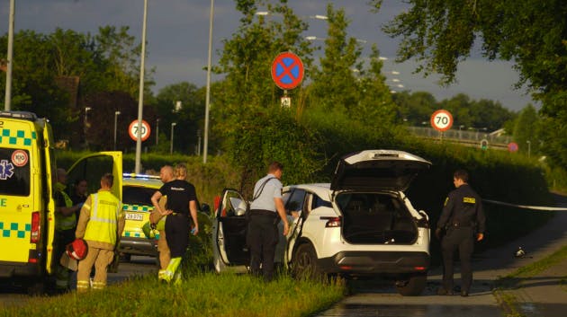 Den 24-årige mand er anholdt og blandt andet sigtet for uagtsomt manddrab og spirituskørsel.