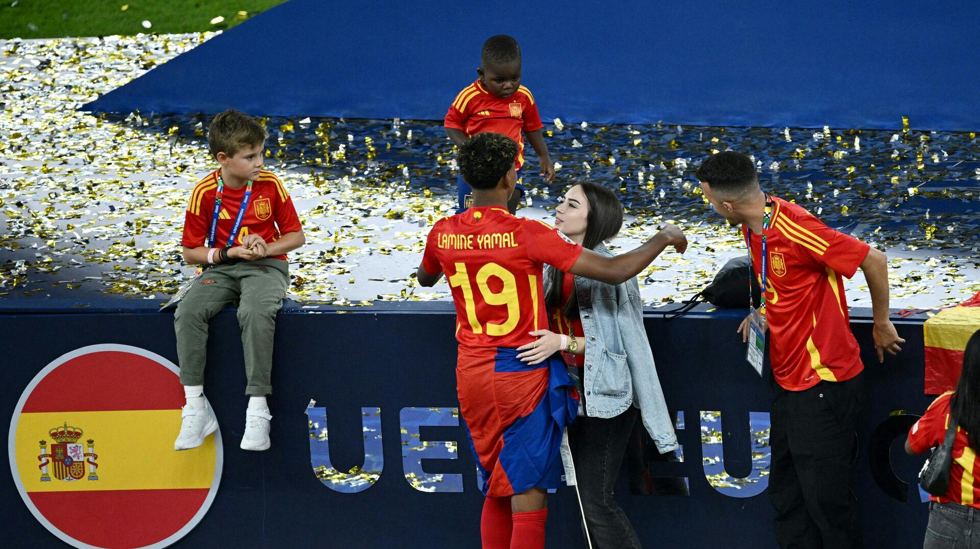 Lamine Yamal og Alex Padilla viste sig for første gang frem i offentligheden sammen efter EM-finalen. Men nu lyder rygterne på, at parret er gået fra hinanden.